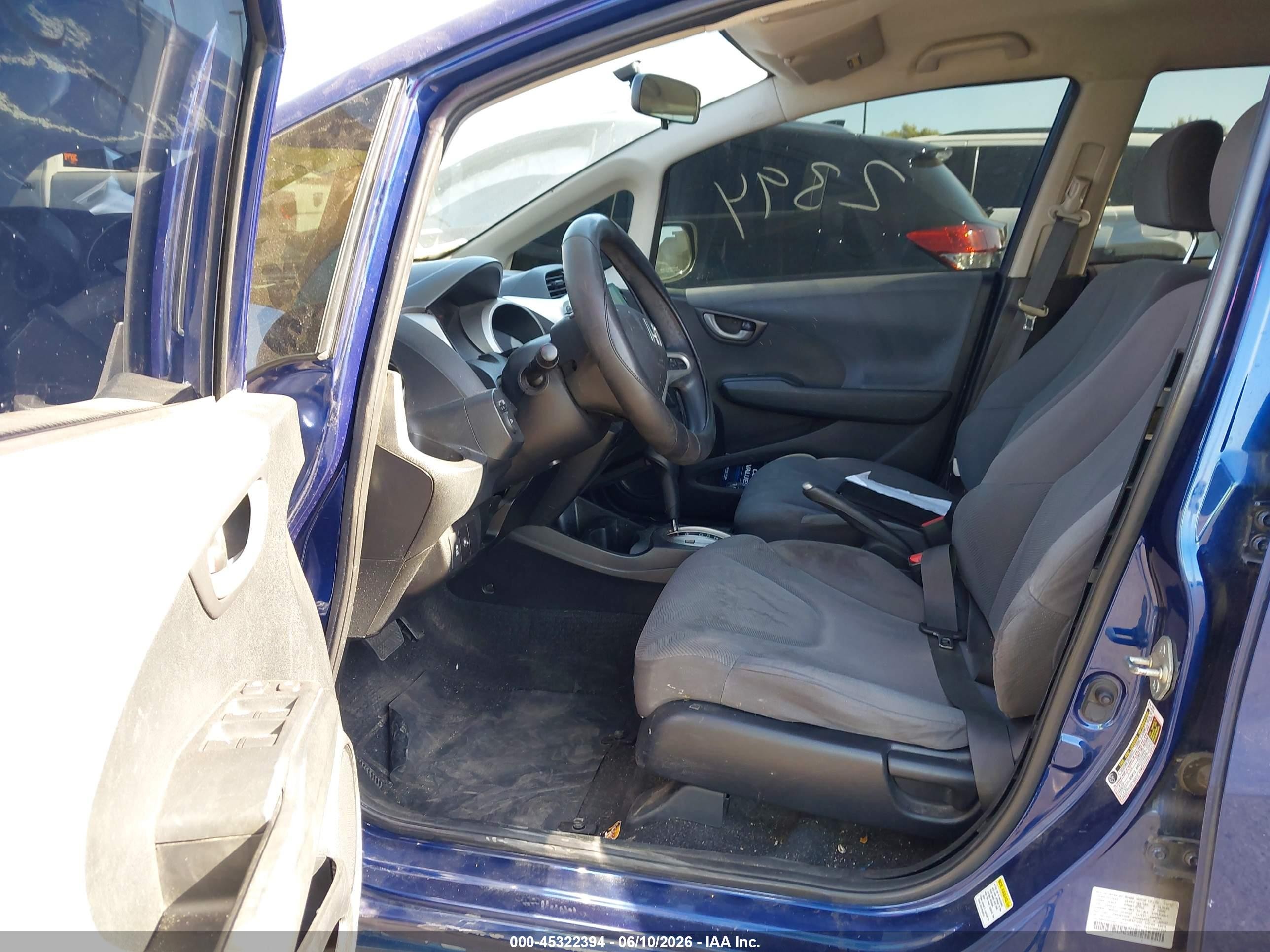 2013 Honda Fit   Blue vin: JHMGE8H39DC020702