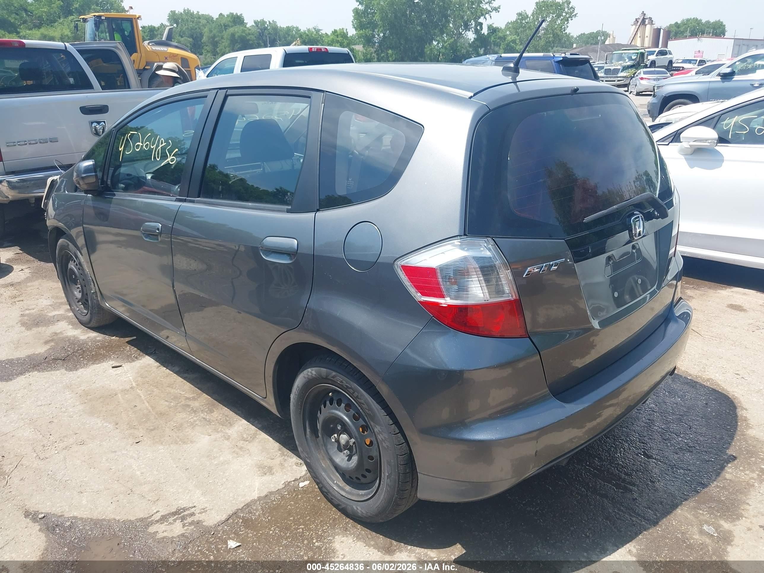 2013 Honda Fit   Gray vin: JHMGE8H39DC031294
