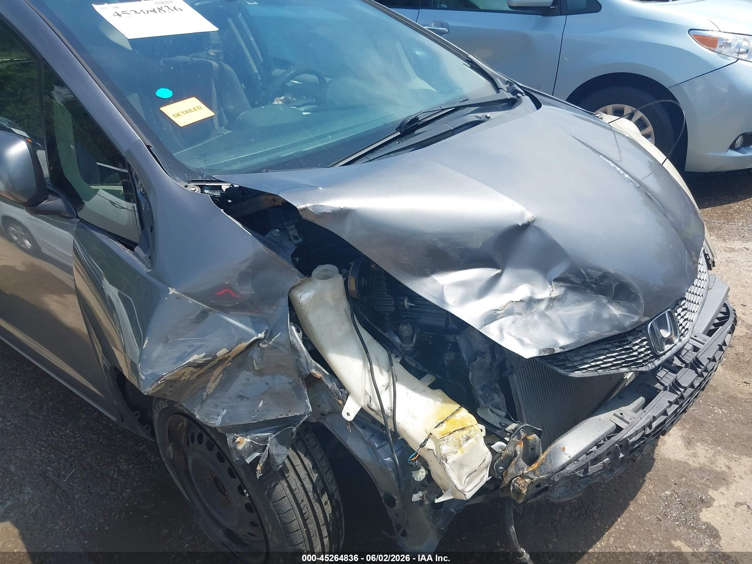 2013 Honda Fit   Gray vin: JHMGE8H39DC031294