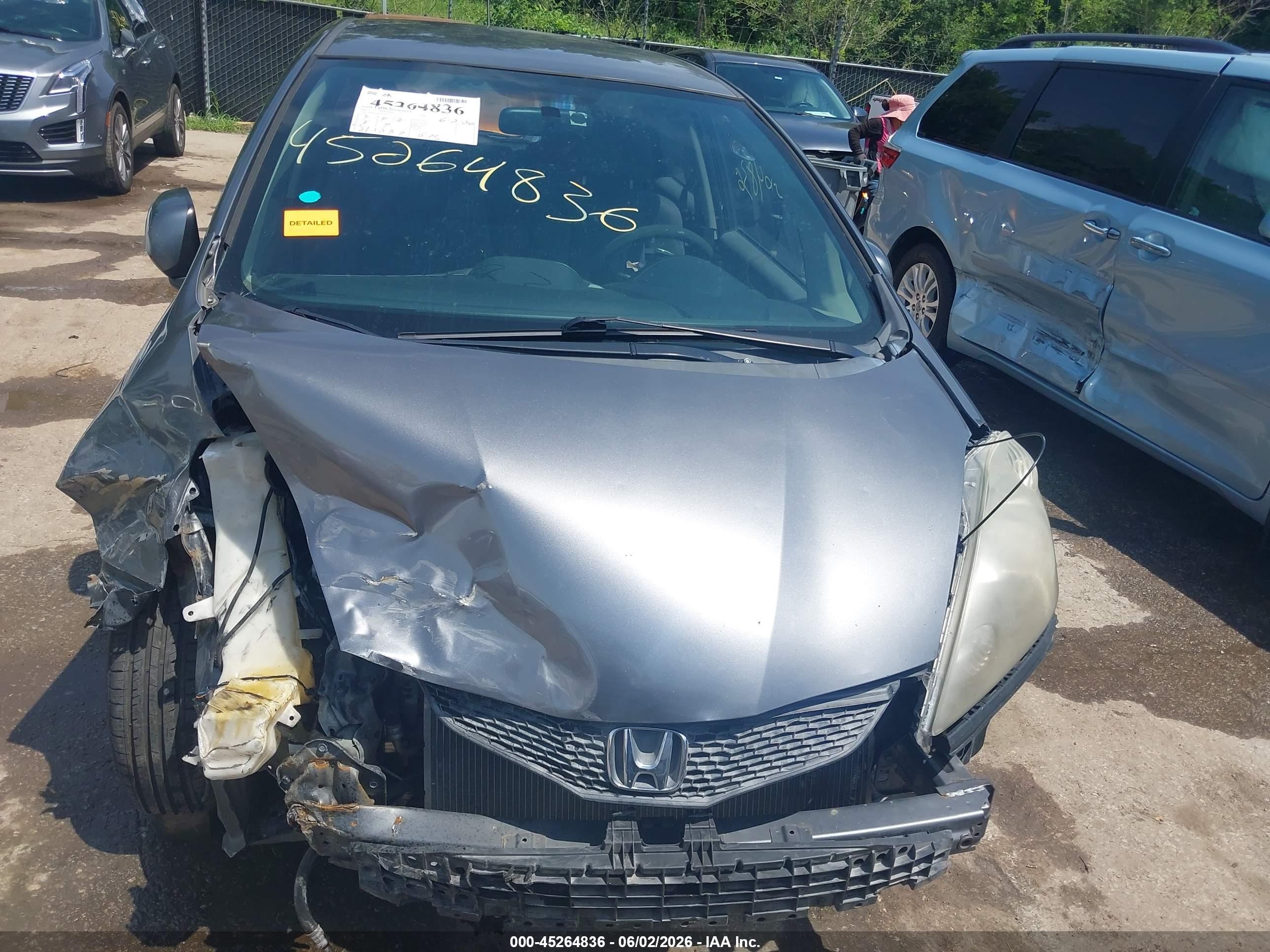 2013 Honda Fit   Gray vin: JHMGE8H39DC031294