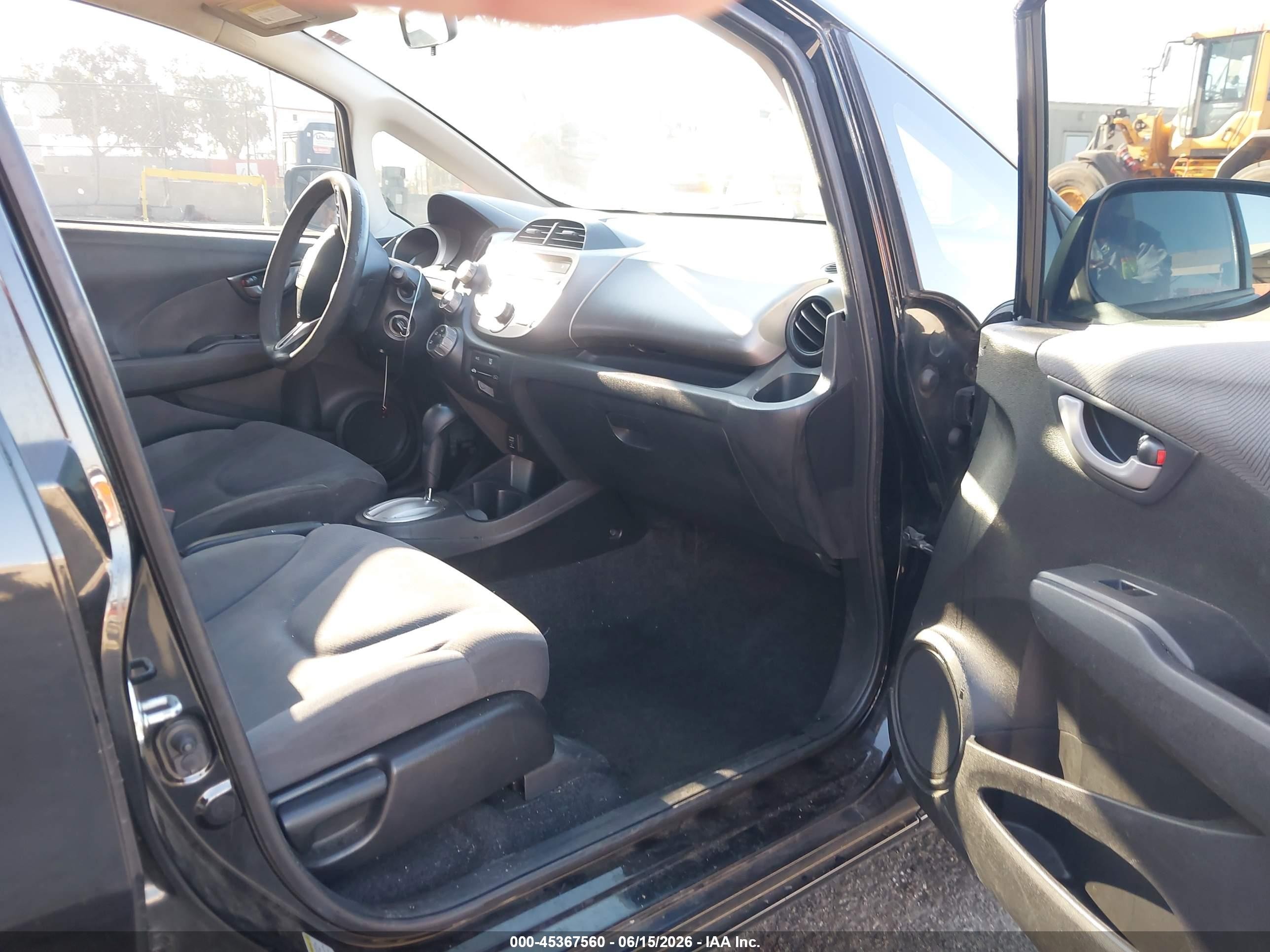 2013 Honda Fit   Black vin: JHMGE8H39DC065218