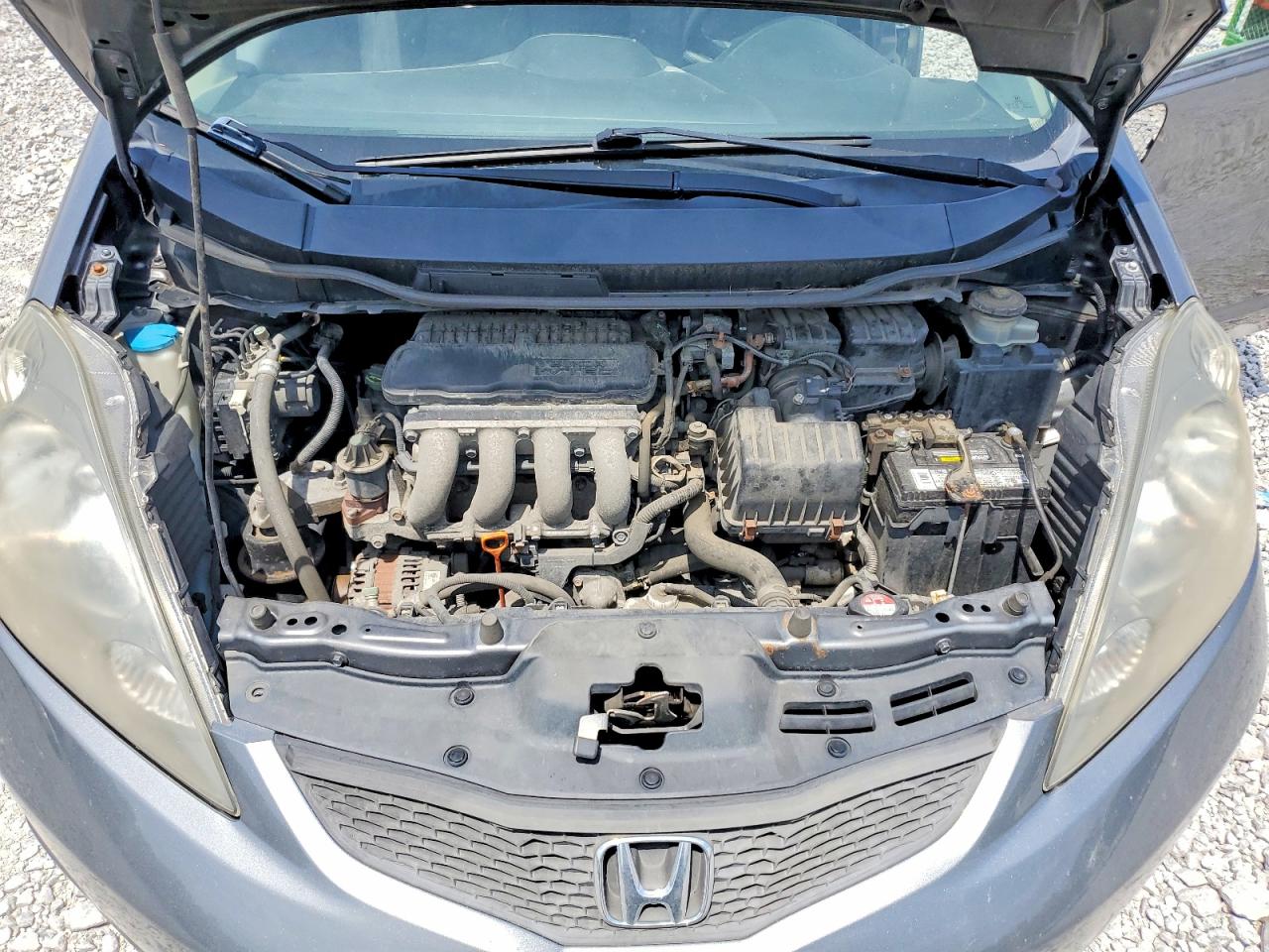 2013 Honda Fit Gray vin: JHMGE8H39DC069026