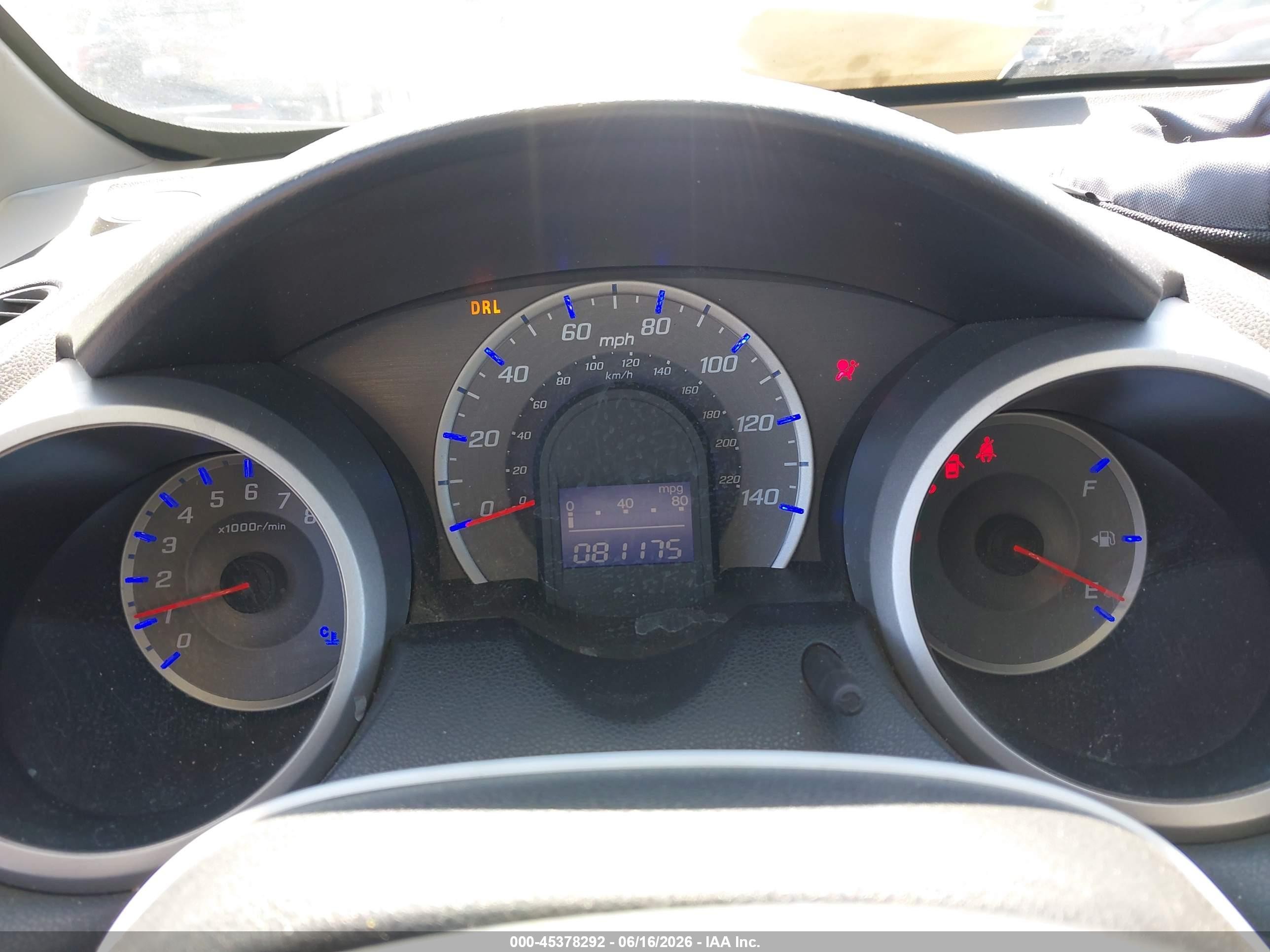 2013 Honda Fit   White vin: JHMGE8H39DC071505