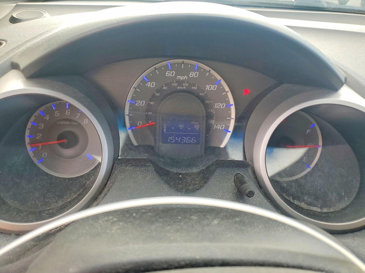 2013 Honda Fit Silver vin: JHMGE8H39DC072959