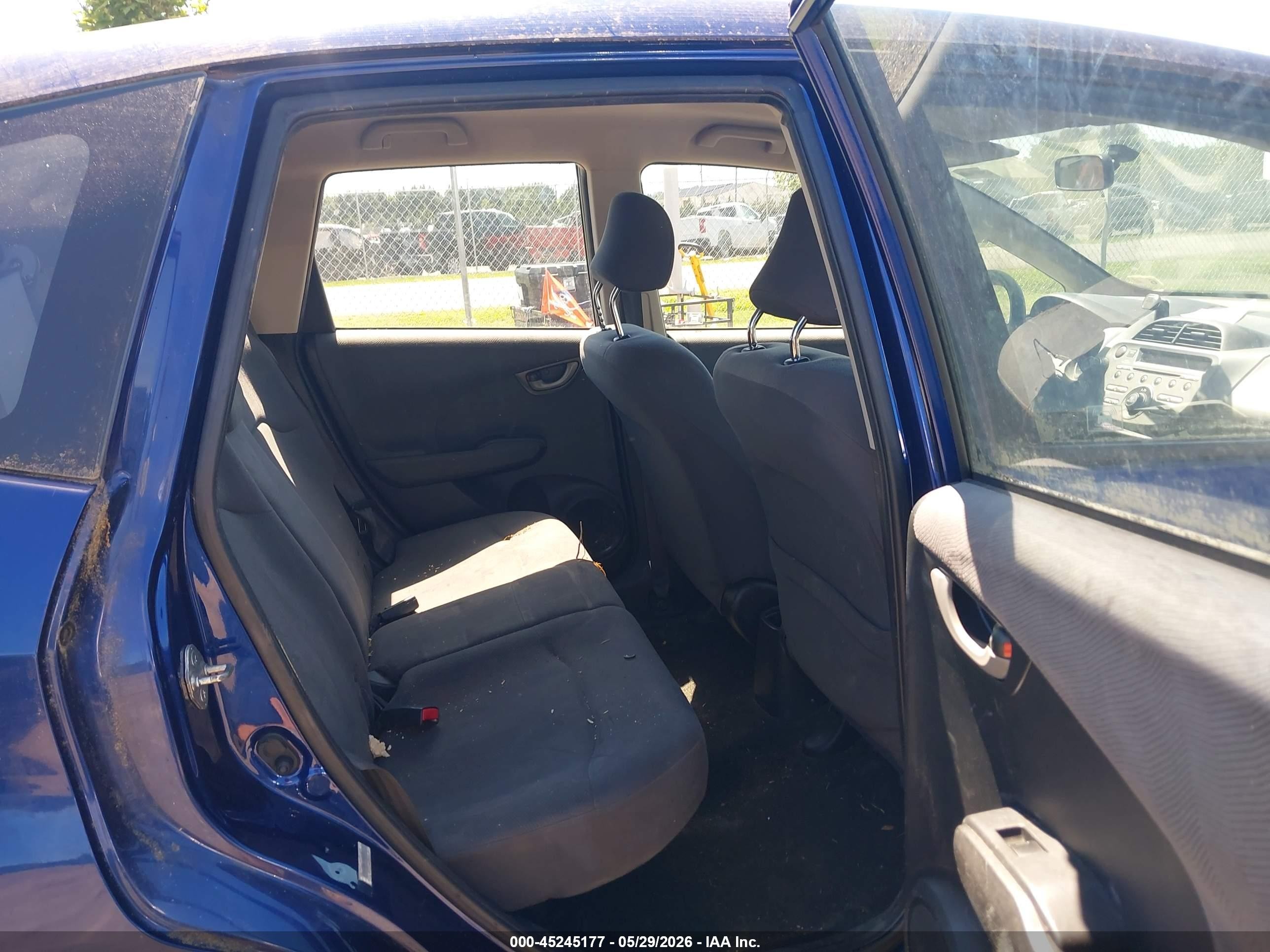 2013 Honda Fit   Синий vin: JHMGE8H39DC083119