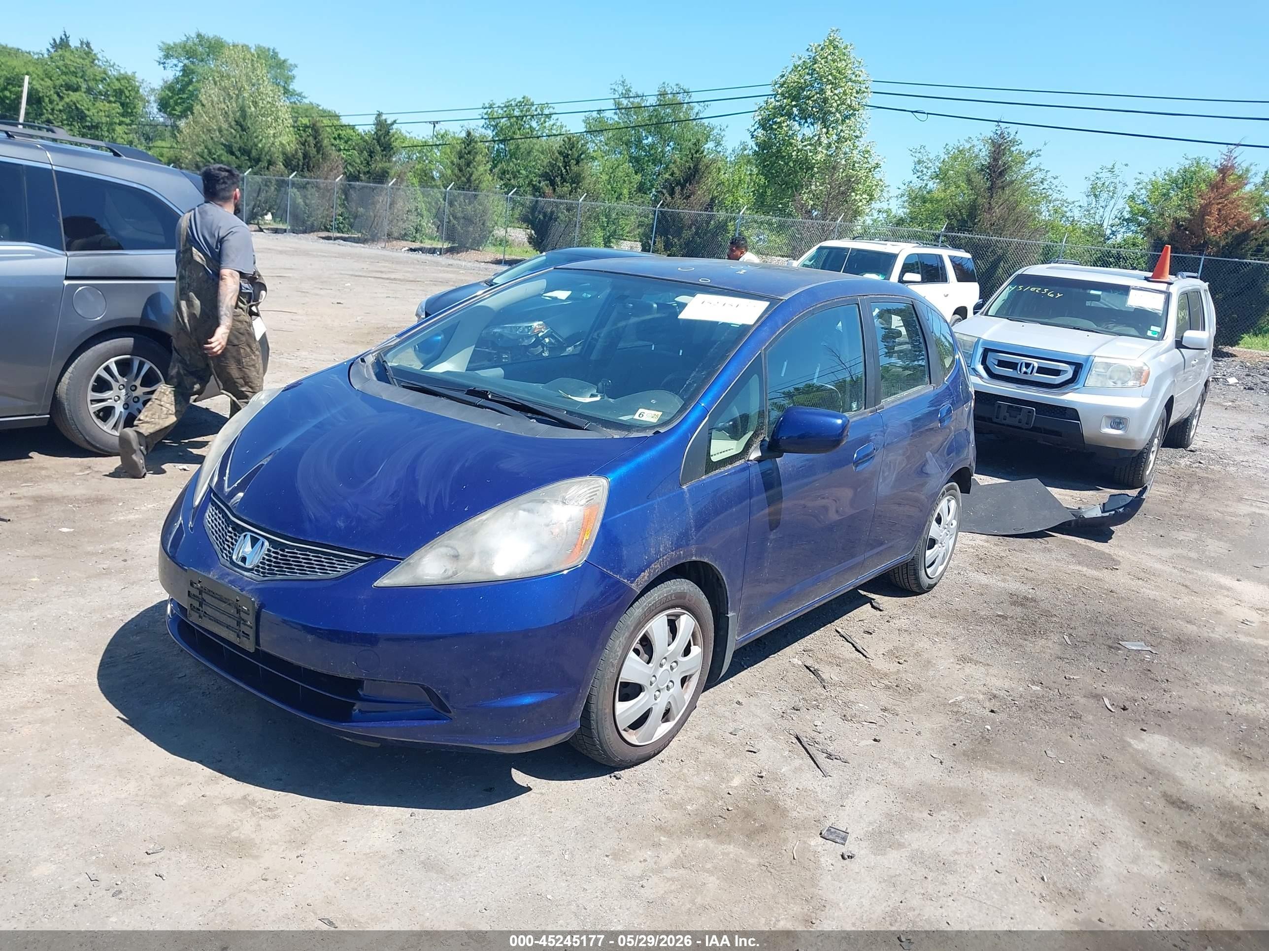 2013 Honda Fit   Синий vin: JHMGE8H39DC083119