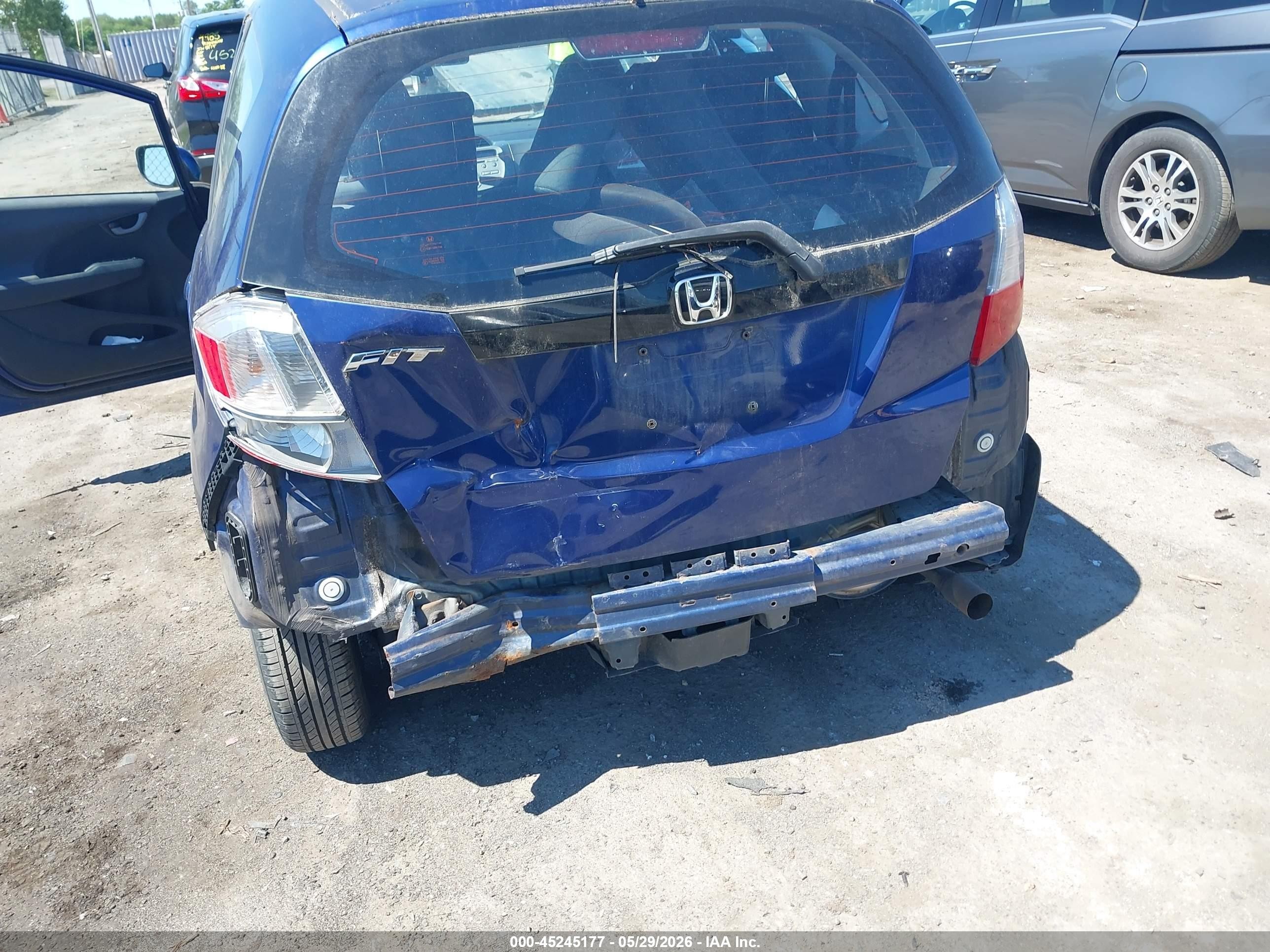 2013 Honda Fit   Синий vin: JHMGE8H39DC083119