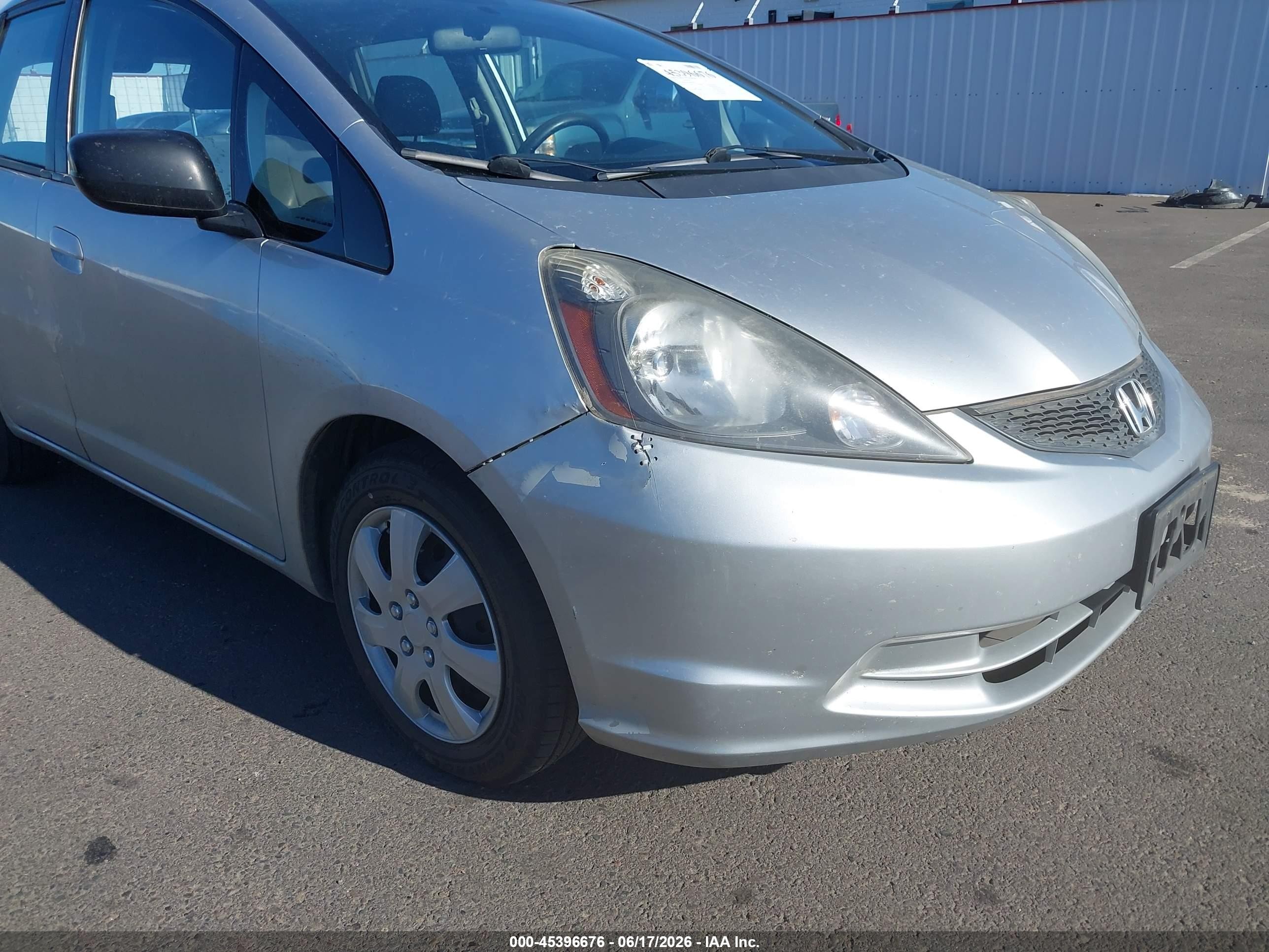 2011 Honda Fit   Gray vin: JHMGE8H3XBS004124