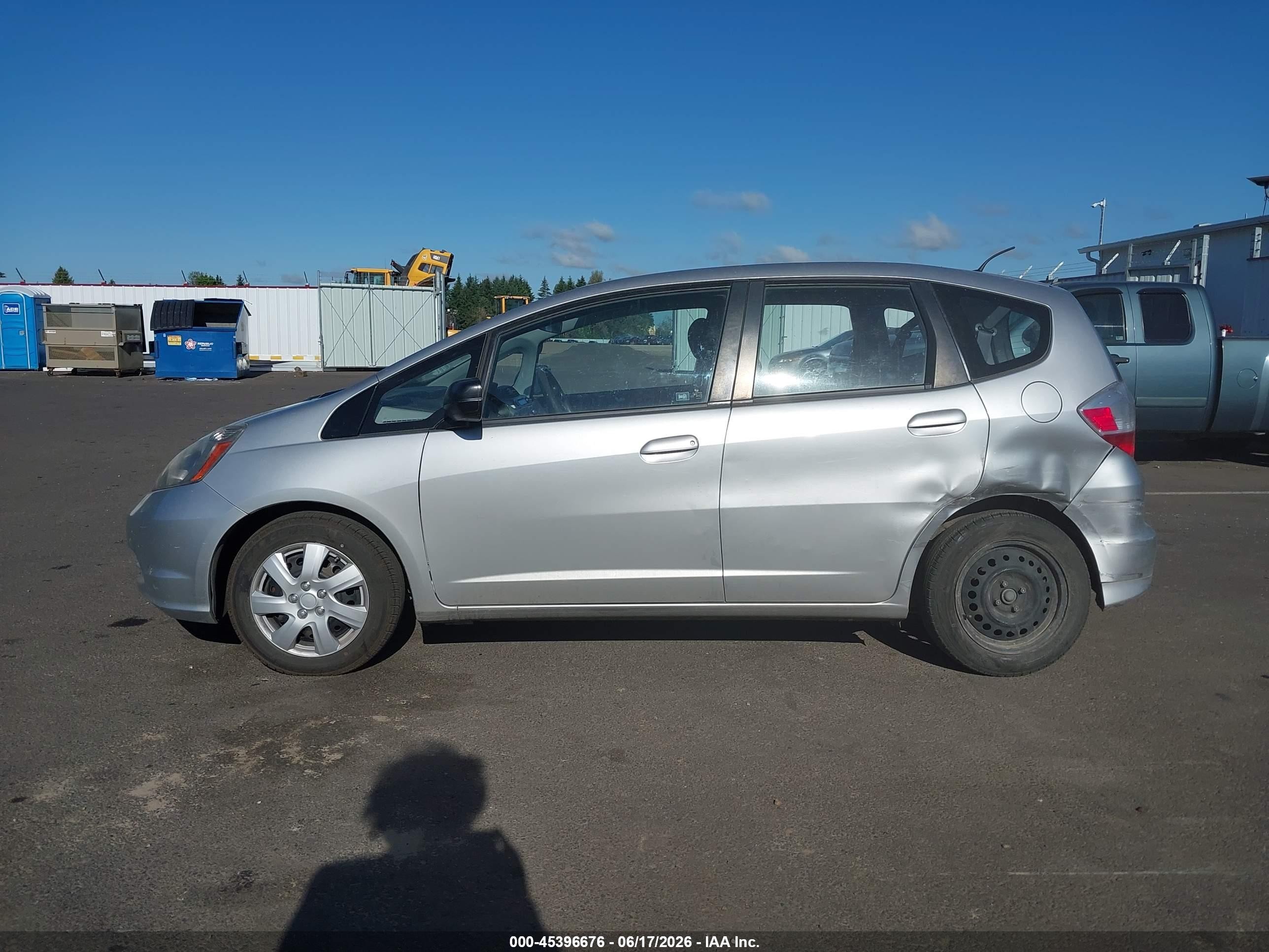 2011 Honda Fit   Gray vin: JHMGE8H3XBS004124