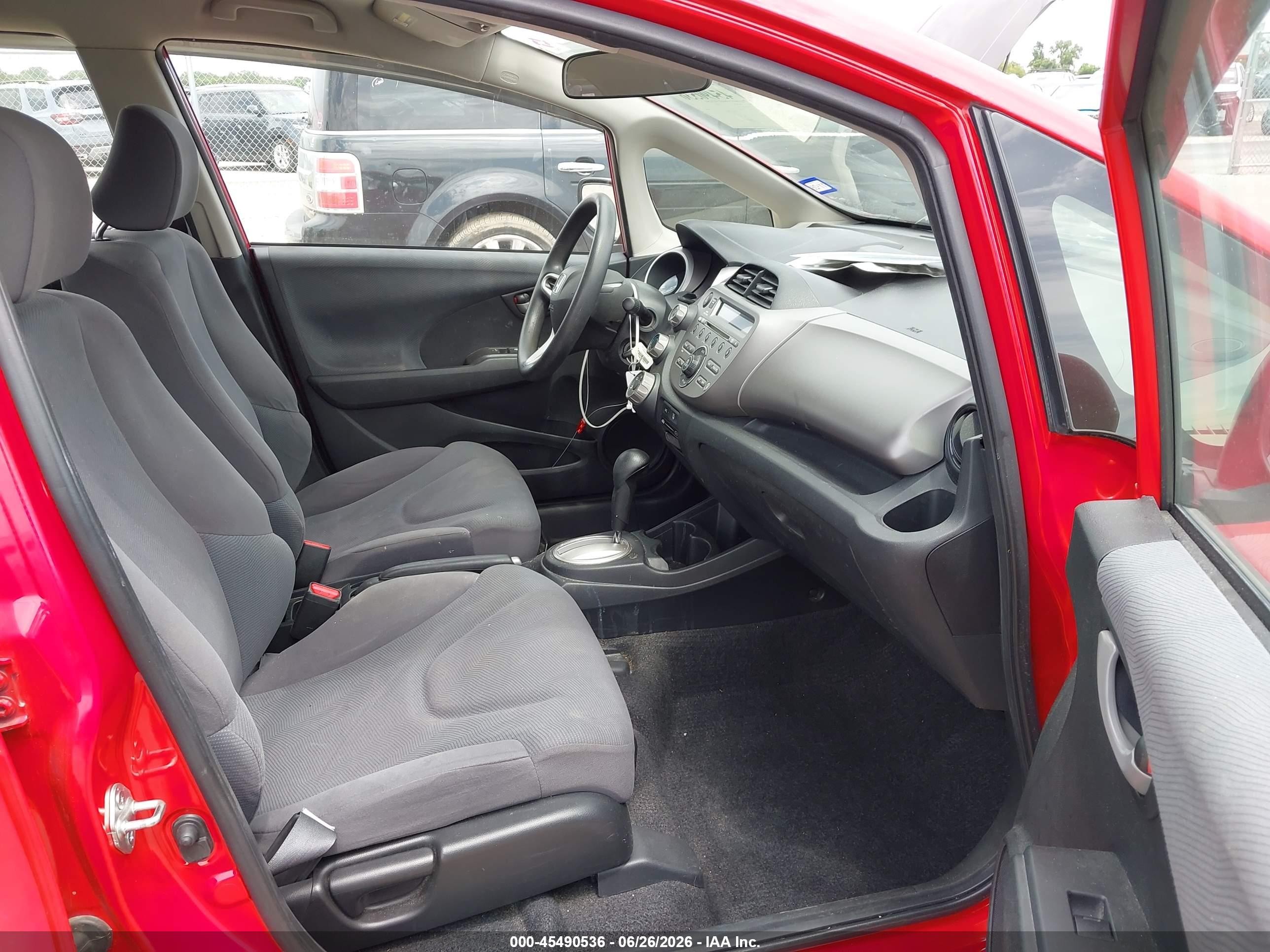 2012 Honda Fit   Red vin: JHMGE8H3XCC021128