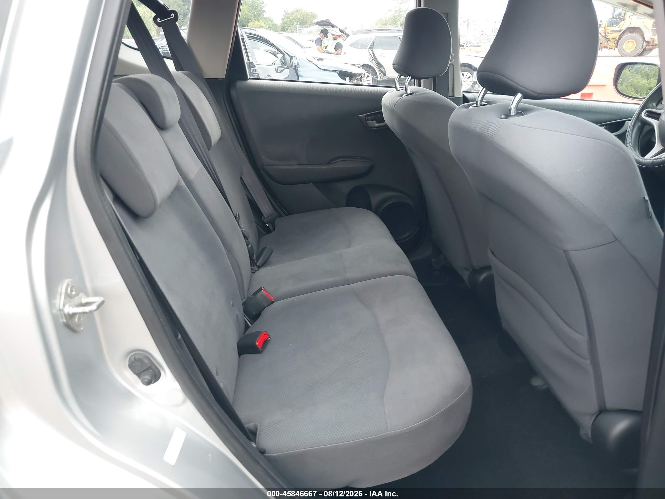 2012 Honda Fit   Silver vin: JHMGE8H3XCC028449
