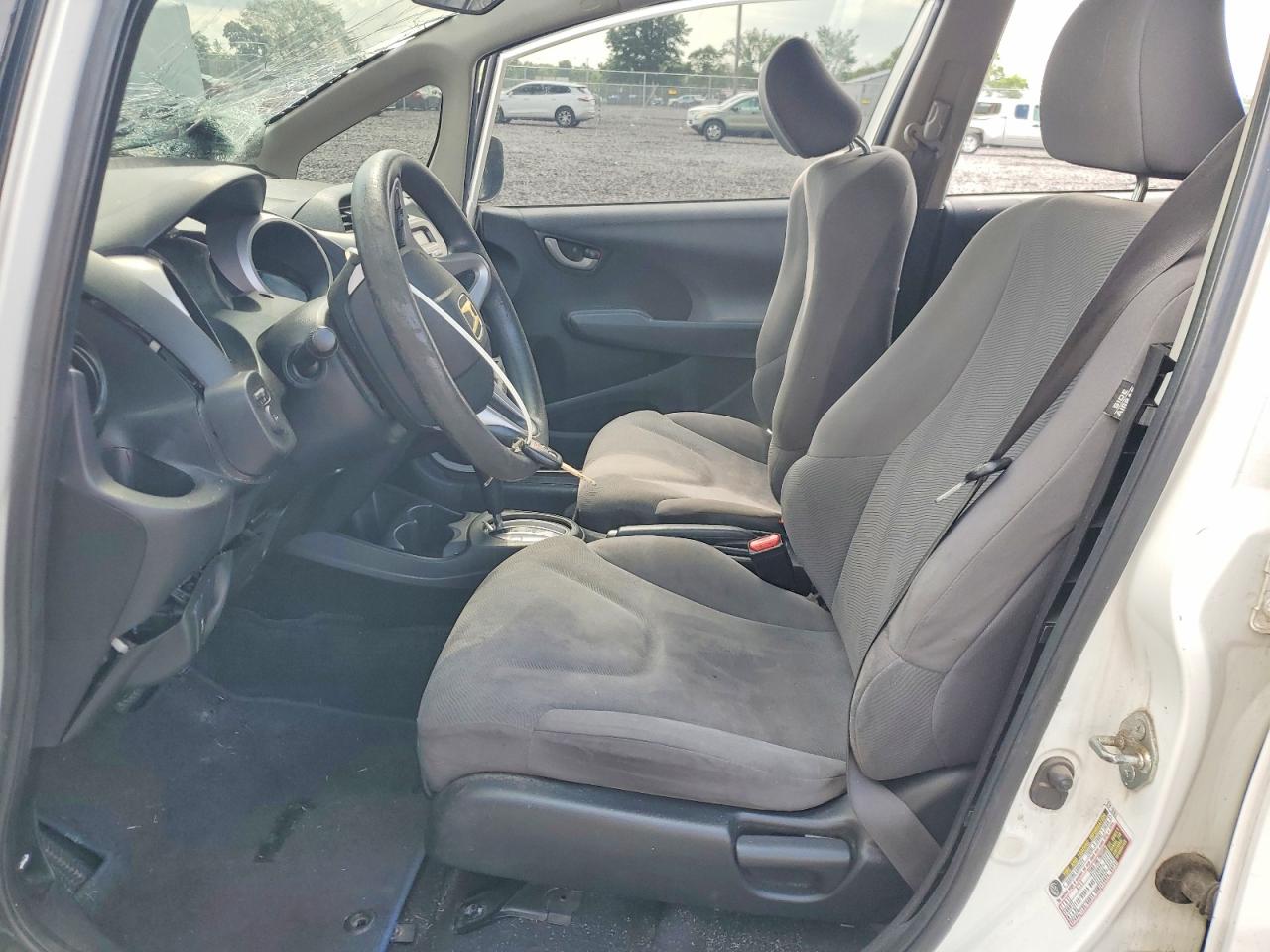 2012 Honda Fit White vin: JHMGE8H3XCC033957