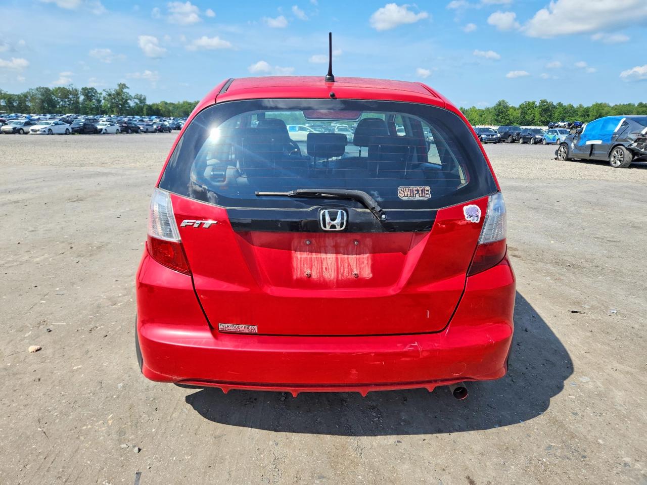 2012 Honda Fit Red vin: JHMGE8H3XCS005081