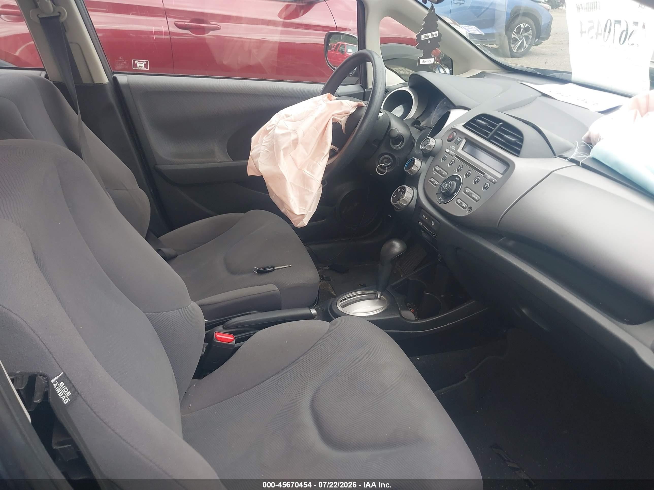 2013 Honda Fit Серый vin: JHMGE8H3XDC006873