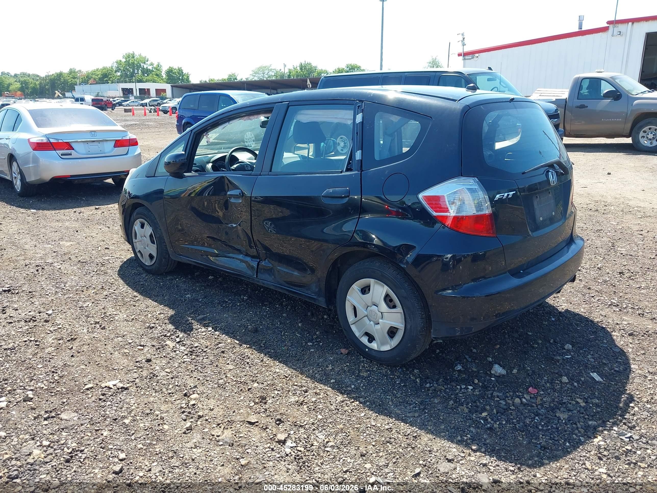 2013 Honda Fit   Black vin: JHMGE8H3XDC015234