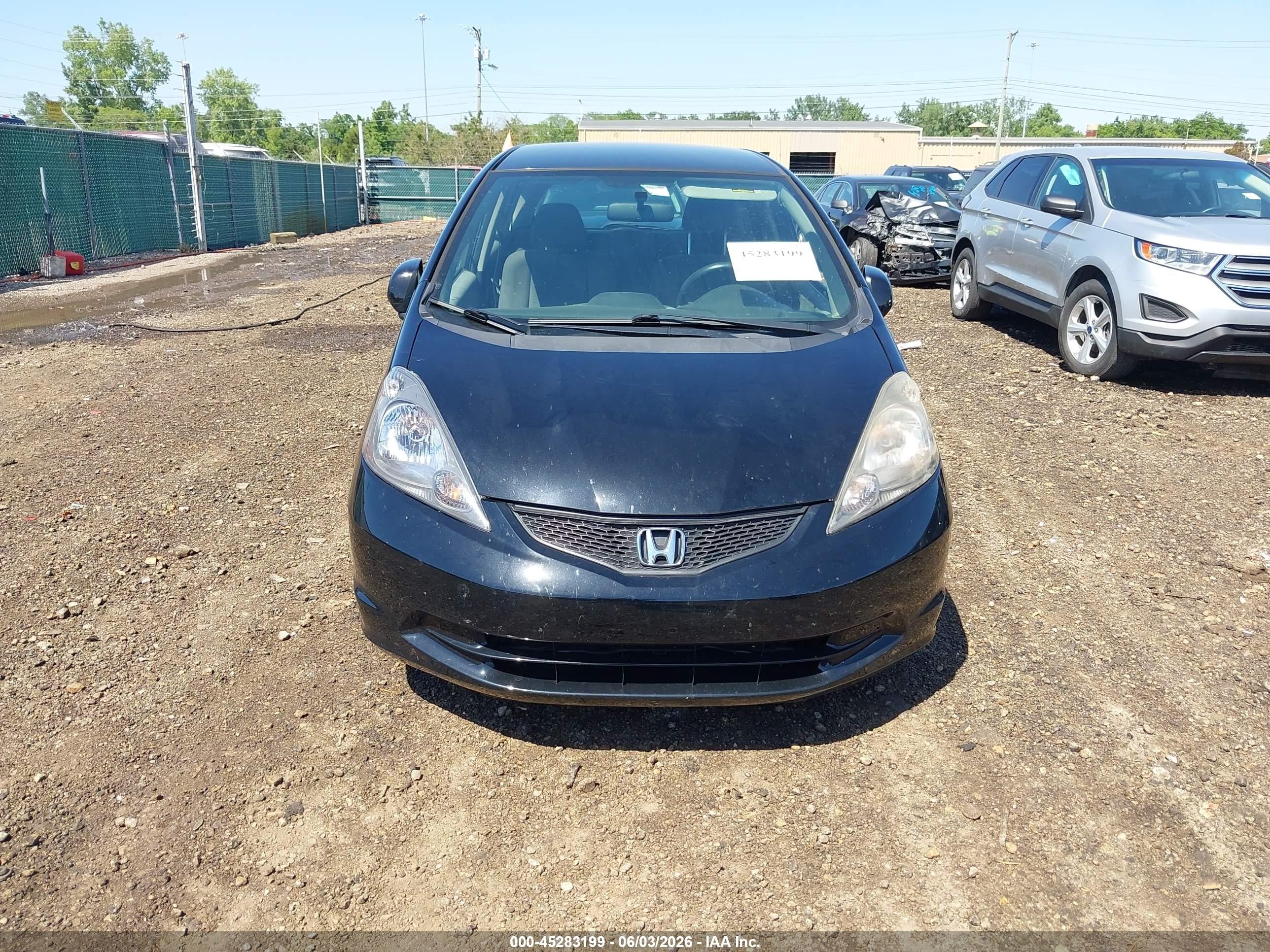 2013 Honda Fit   Black vin: JHMGE8H3XDC015234