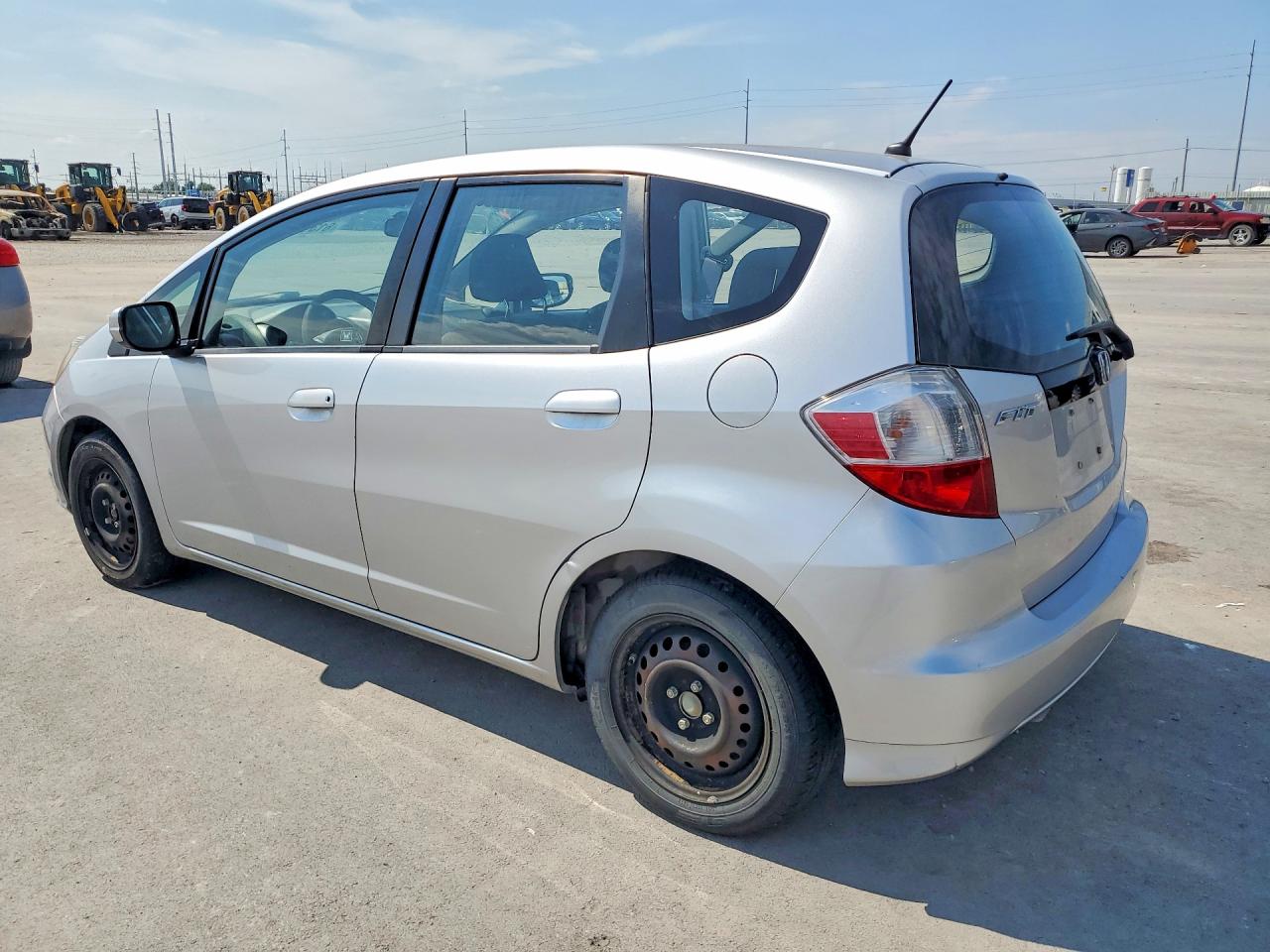 2013 Honda Fit Silver vin: JHMGE8H3XDC044927
