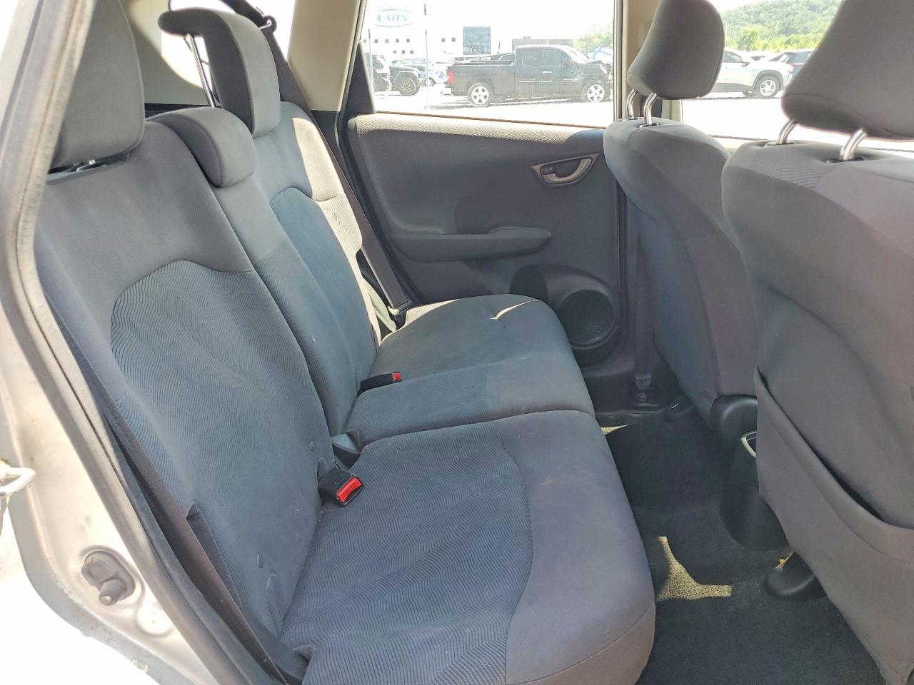 2013 Honda Fit Silver vin: JHMGE8H3XDC044927