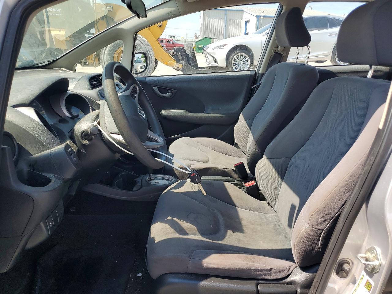 2013 Honda Fit Silver vin: JHMGE8H3XDC044927