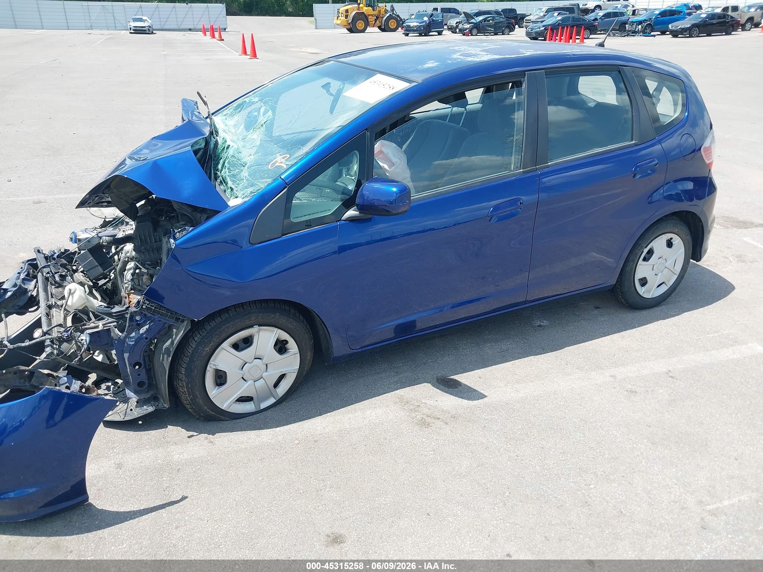 2013 Honda Fit   Blue vin: JHMGE8H3XDC053367