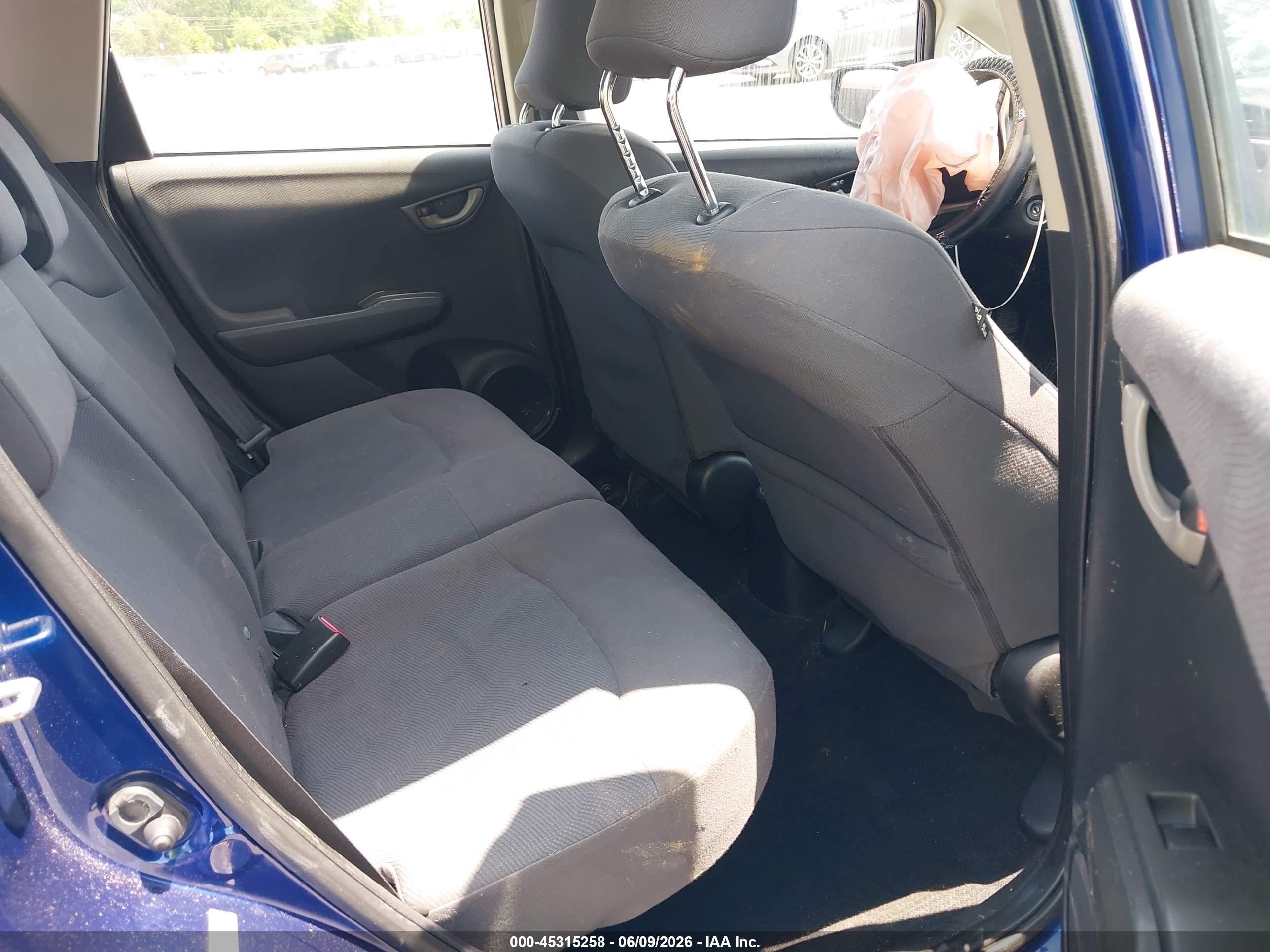 2013 Honda Fit   Blue vin: JHMGE8H3XDC053367