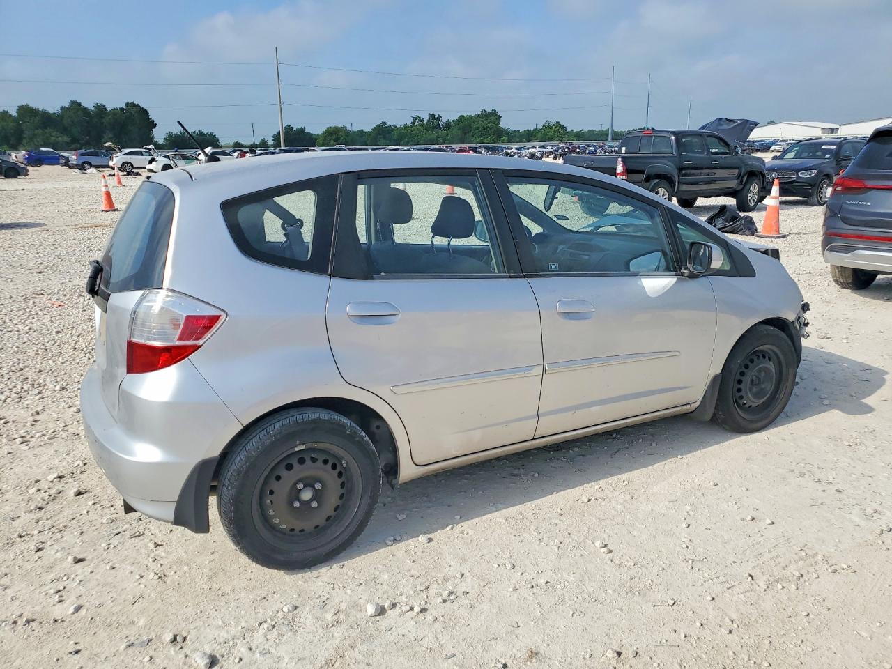 2013 Honda Fit Silver vin: JHMGE8H3XDC064594
