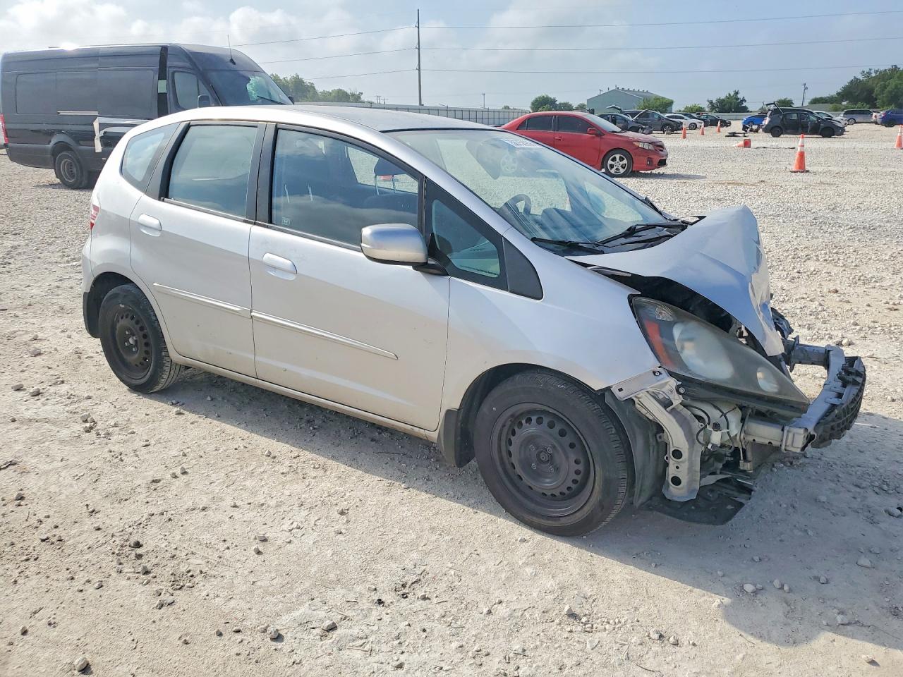 2013 Honda Fit Silver vin: JHMGE8H3XDC064594