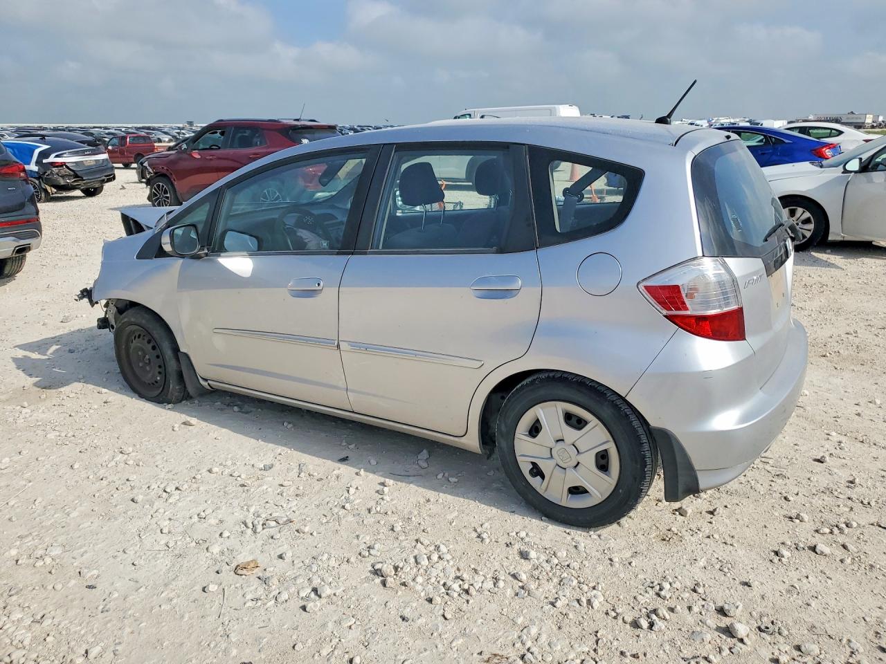 2013 Honda Fit Silver vin: JHMGE8H3XDC064594