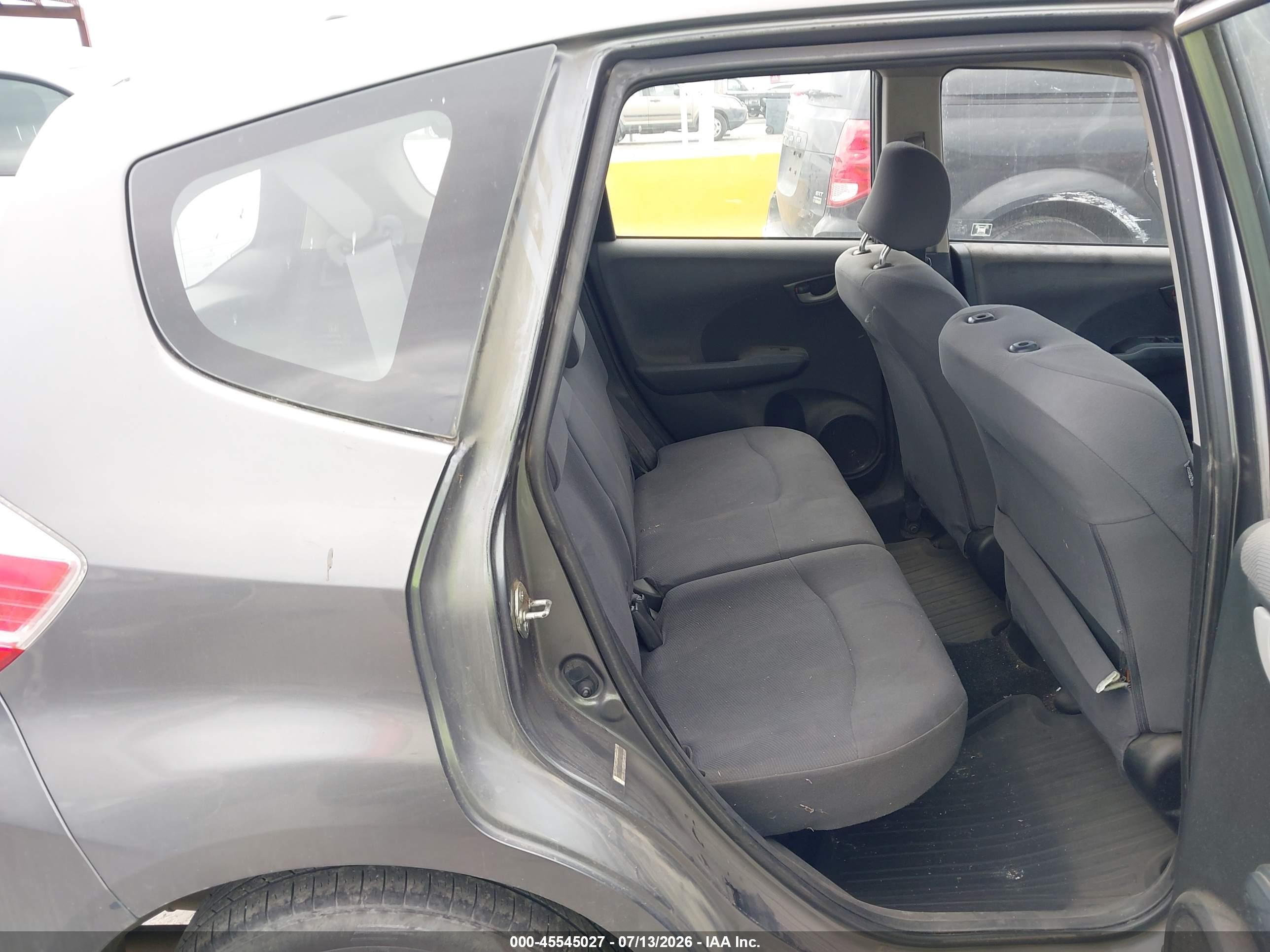 2013 Honda Fit   Gray vin: JHMGE8H3XDC067530