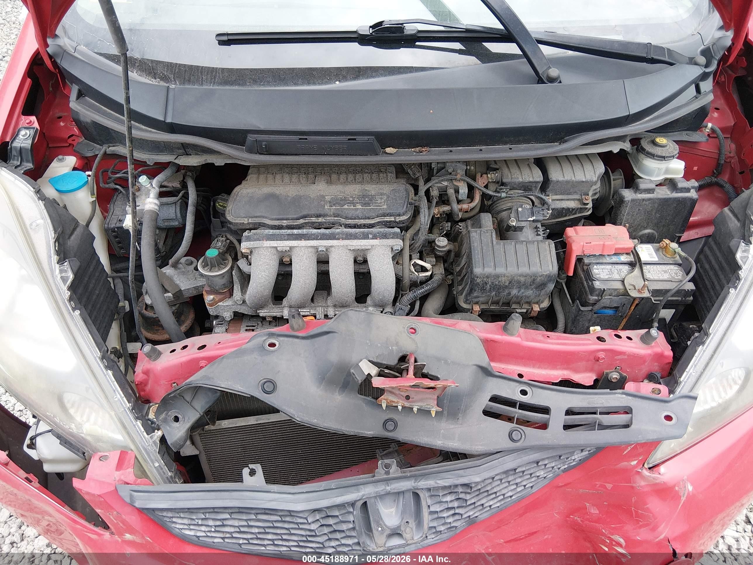 2013 Honda Fit Red vin: JHMGE8H3XDC077569