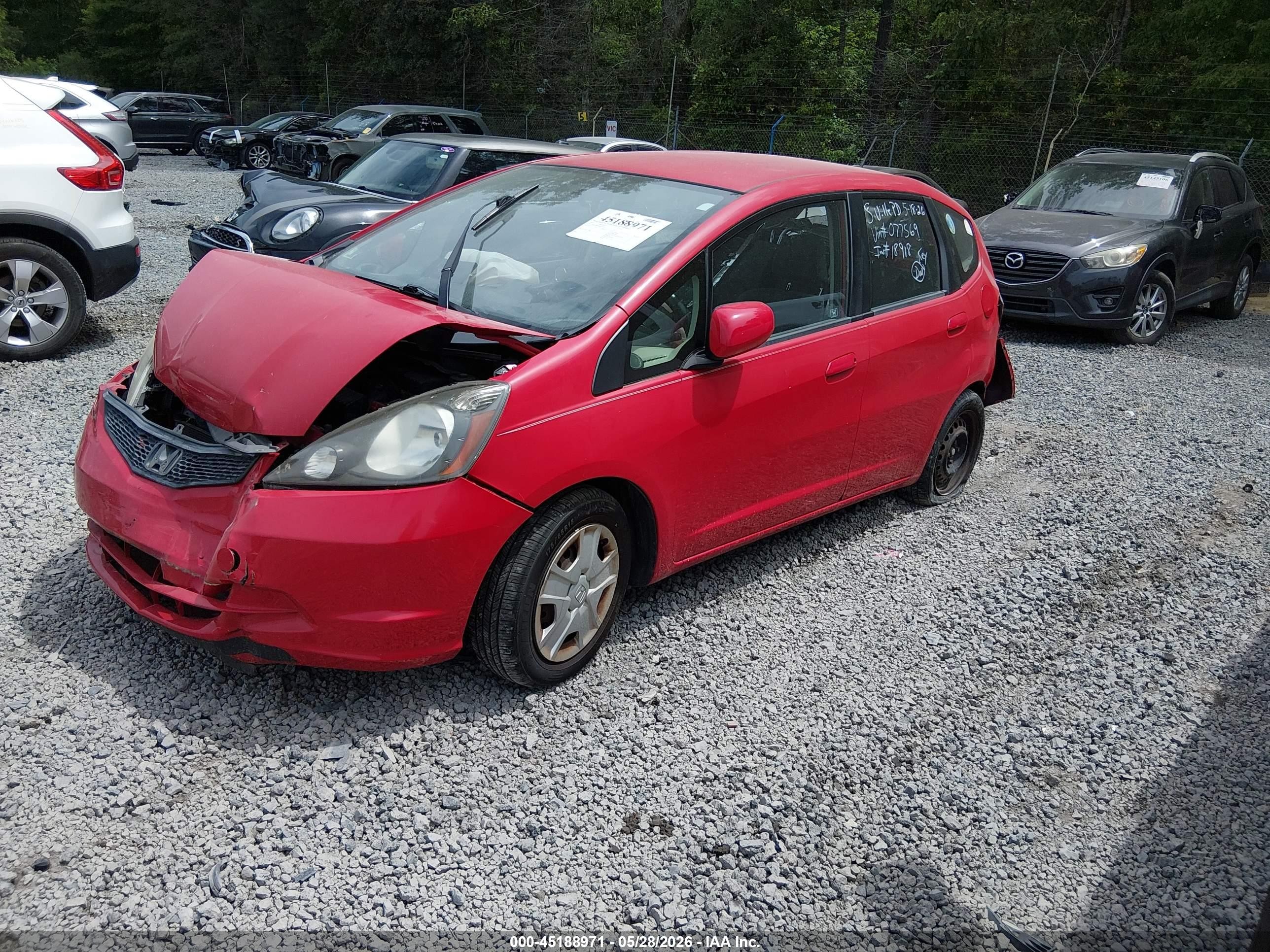 2013 Honda Fit Red vin: JHMGE8H3XDC077569