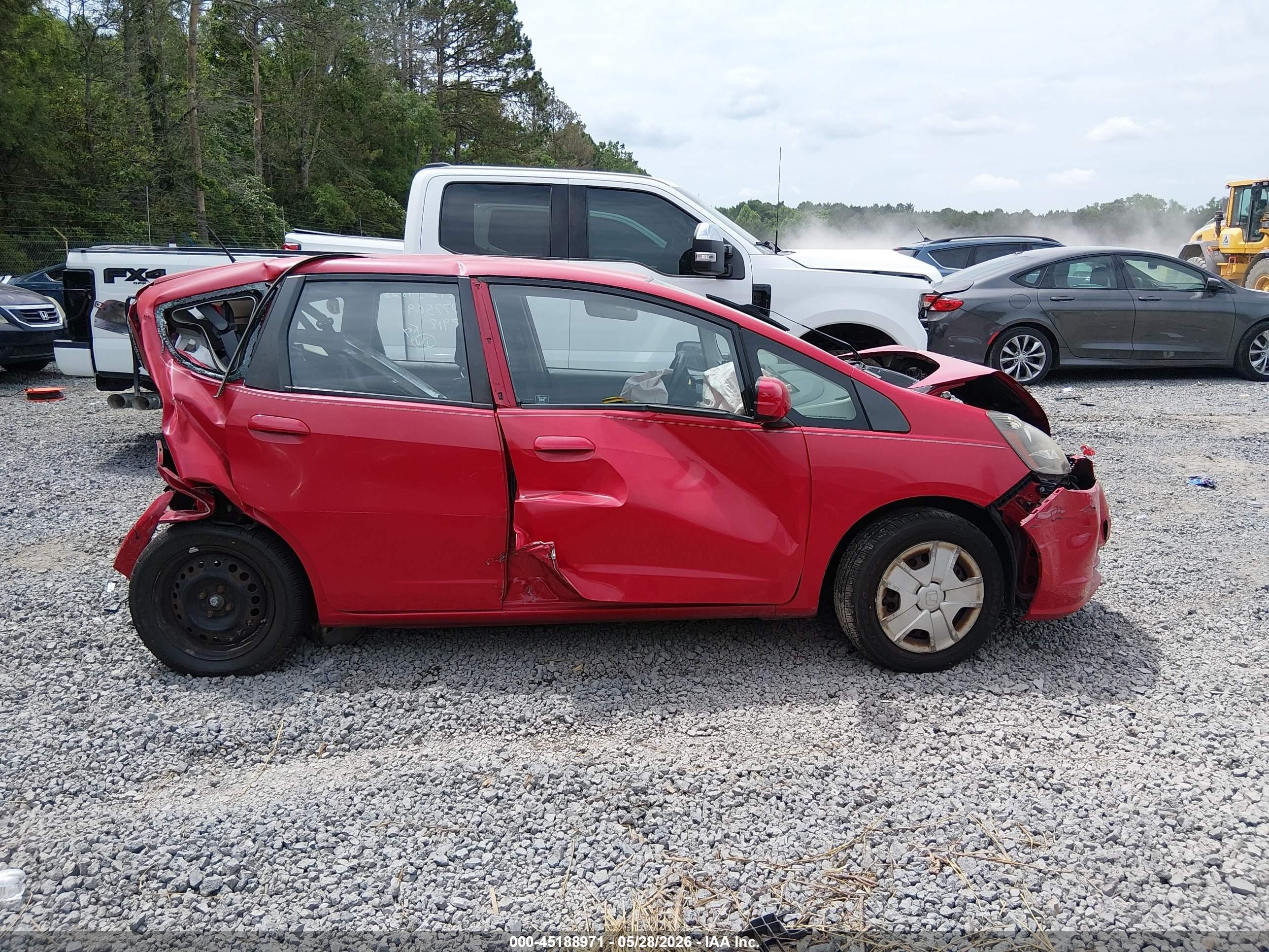 2013 Honda Fit Red vin: JHMGE8H3XDC077569