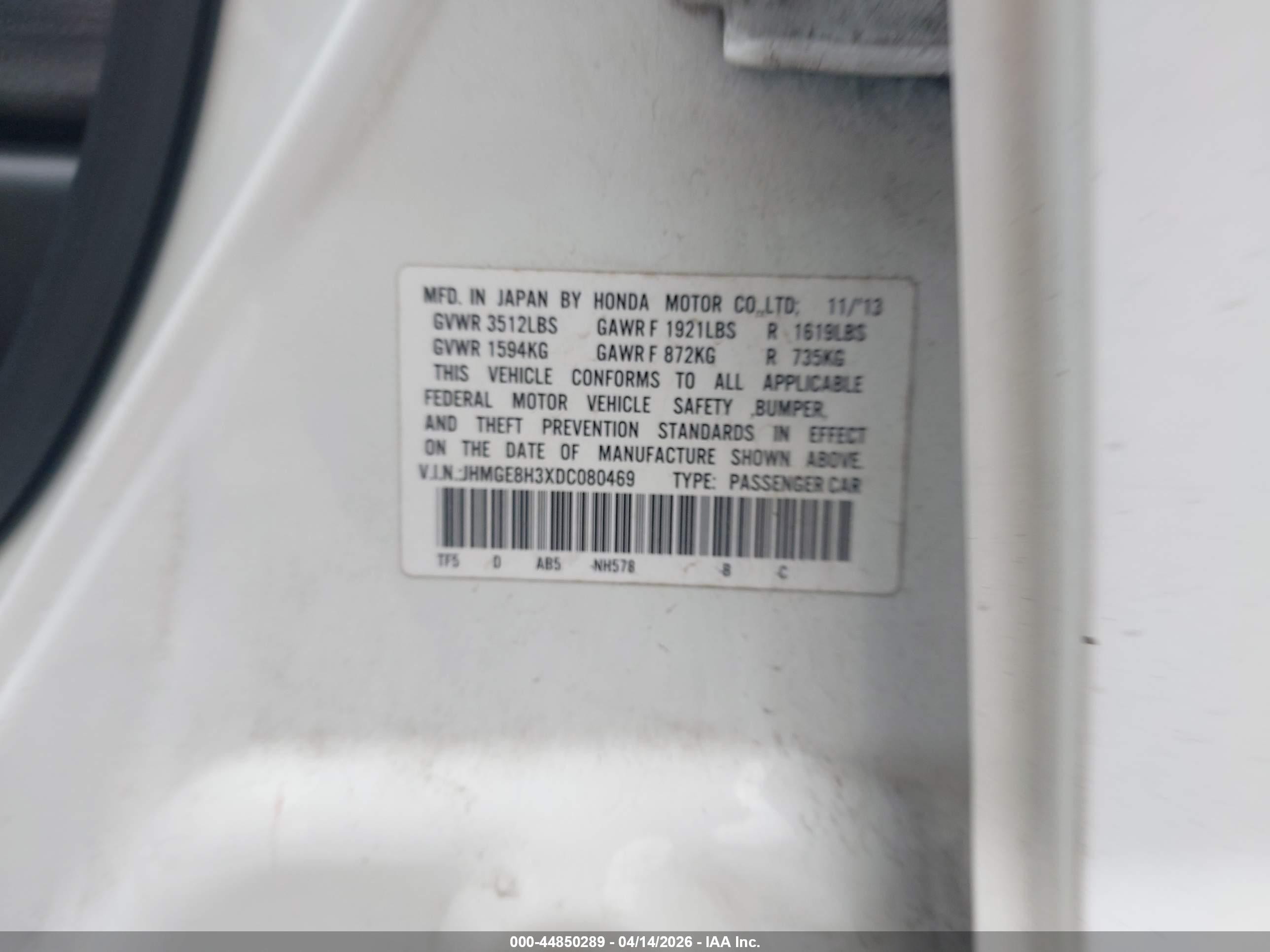 2013 Honda Fit   White vin: JHMGE8H3XDC080469