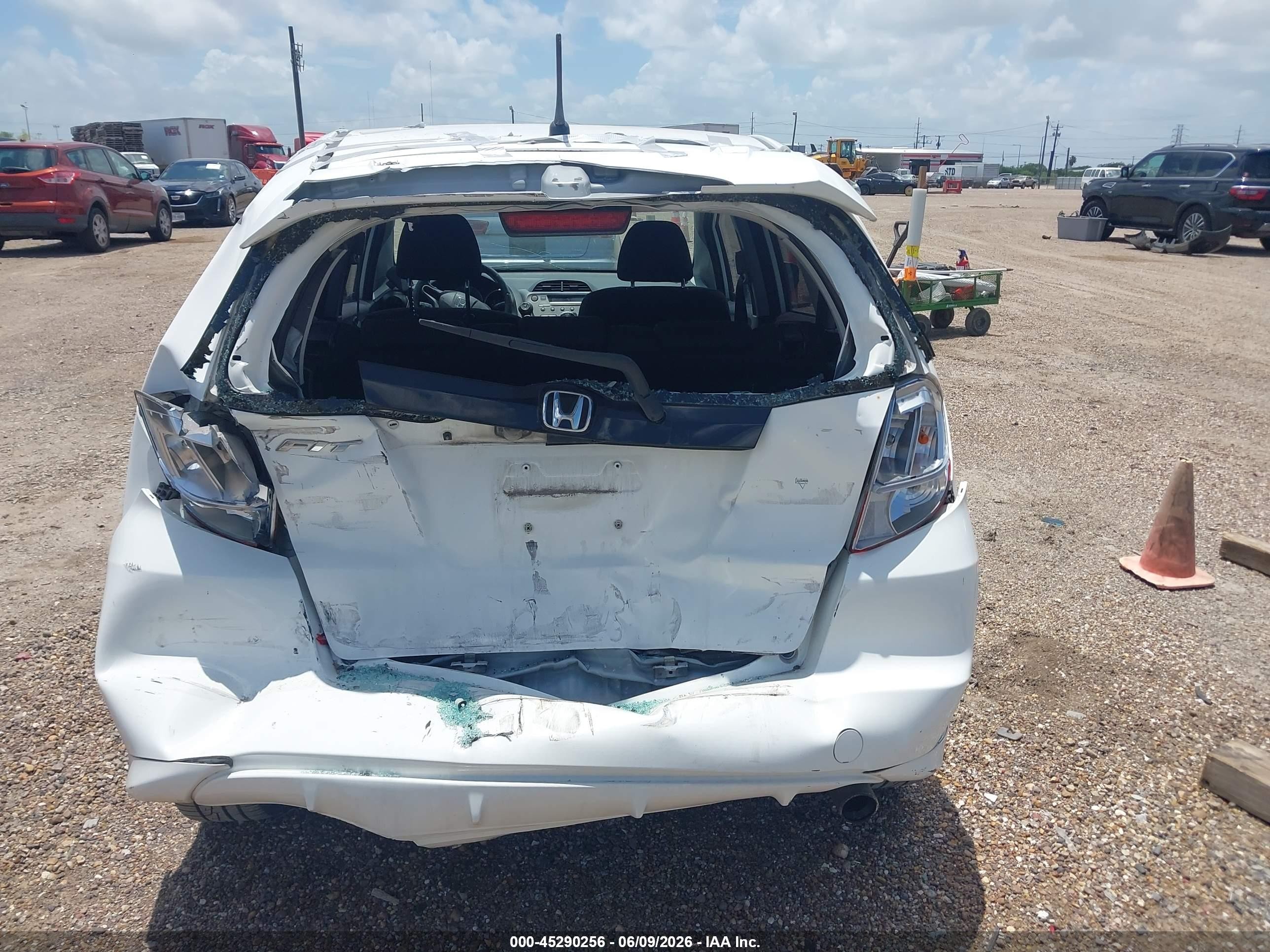 2010 Honda Fit Sport White vin: JHMGE8H40AC030202