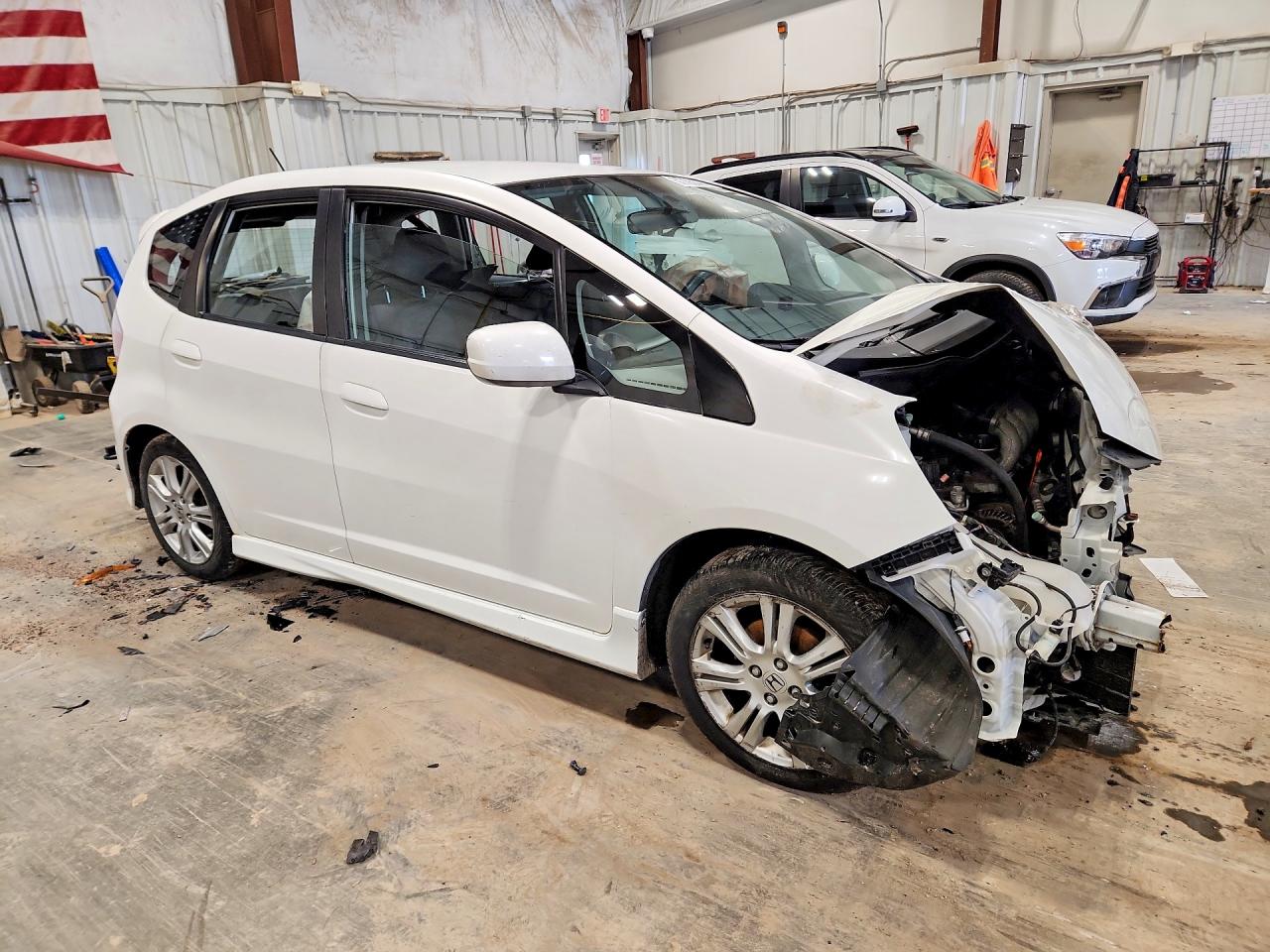2010 Honda Fit Sport White vin: JHMGE8H40AC030944