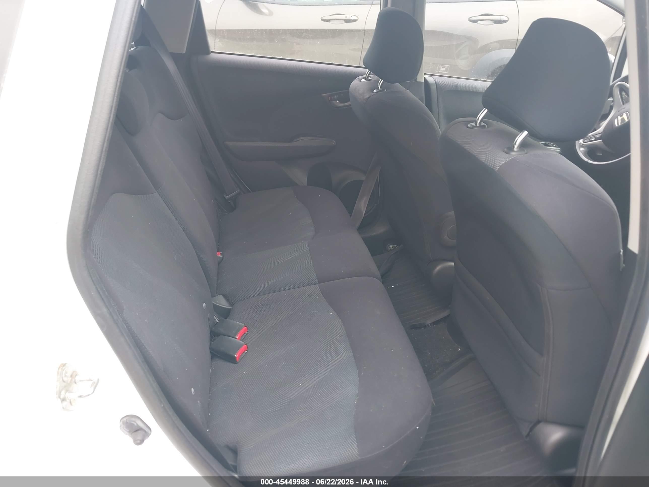 2010 Honda Fit Sport White vin: JHMGE8H40AC039210
