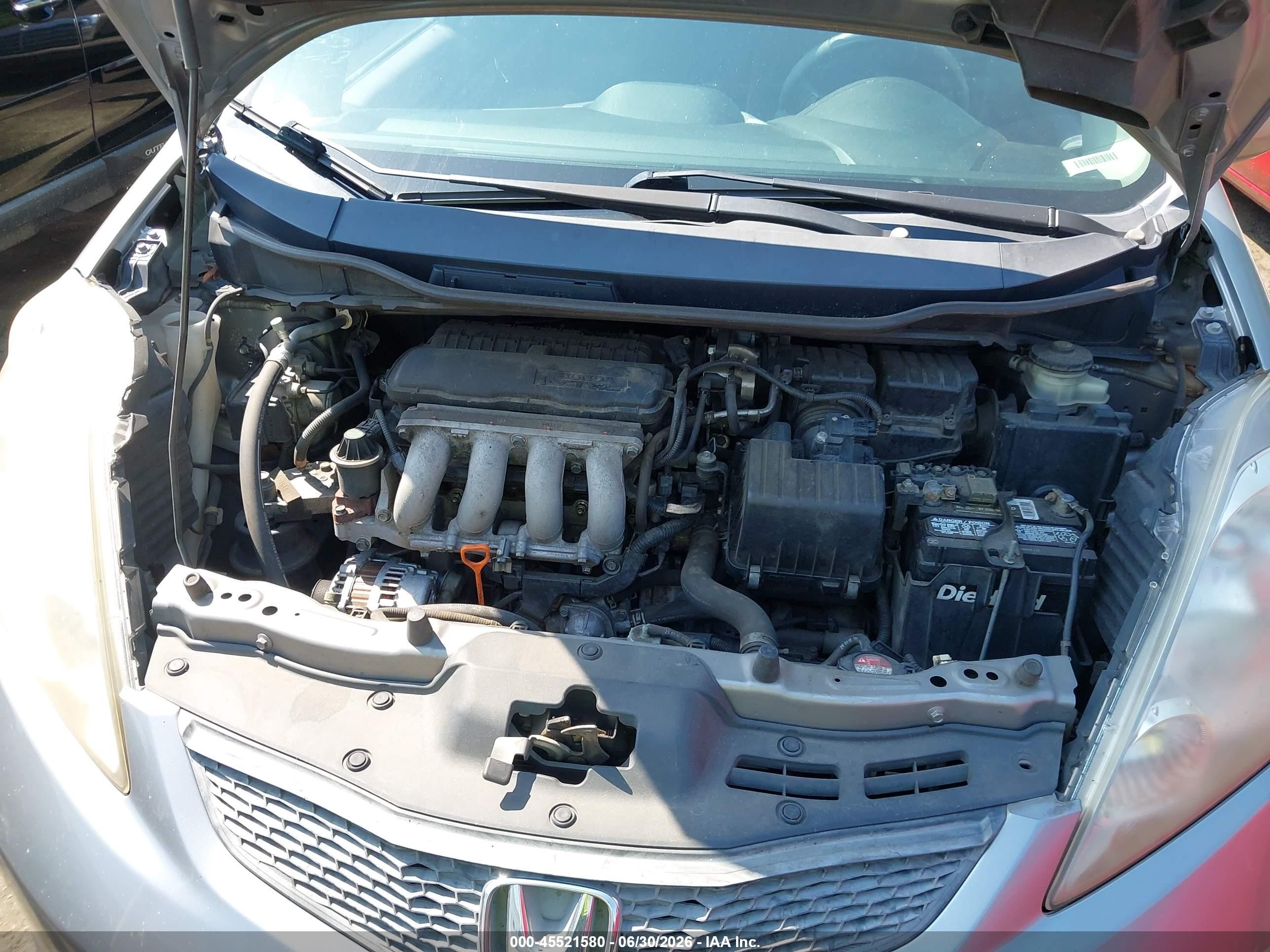 2010 Honda Fit Sport Silver vin: JHMGE8H40AS007623