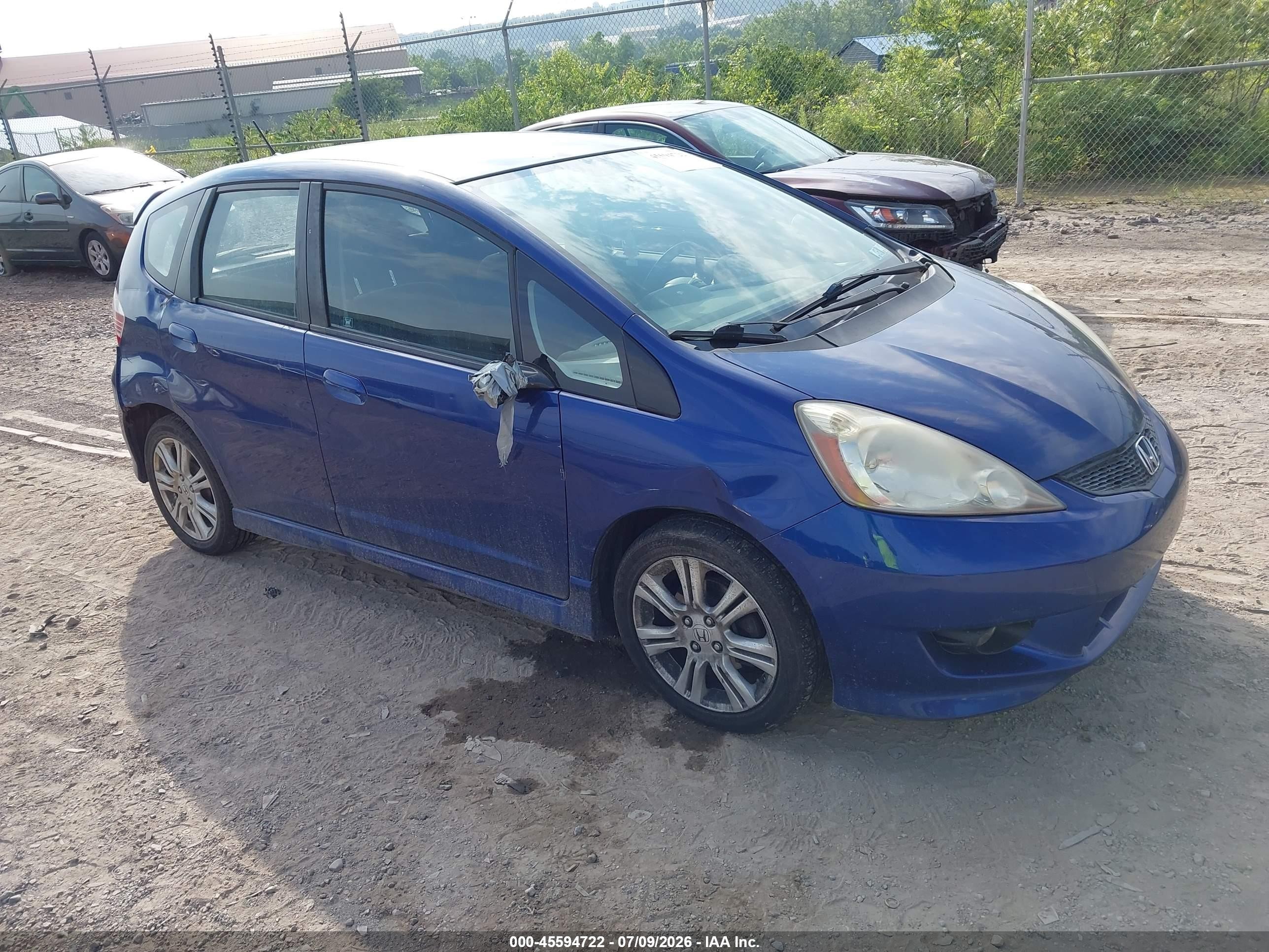 2010 Honda Fit Sport Blue vin: JHMGE8H40AS028293