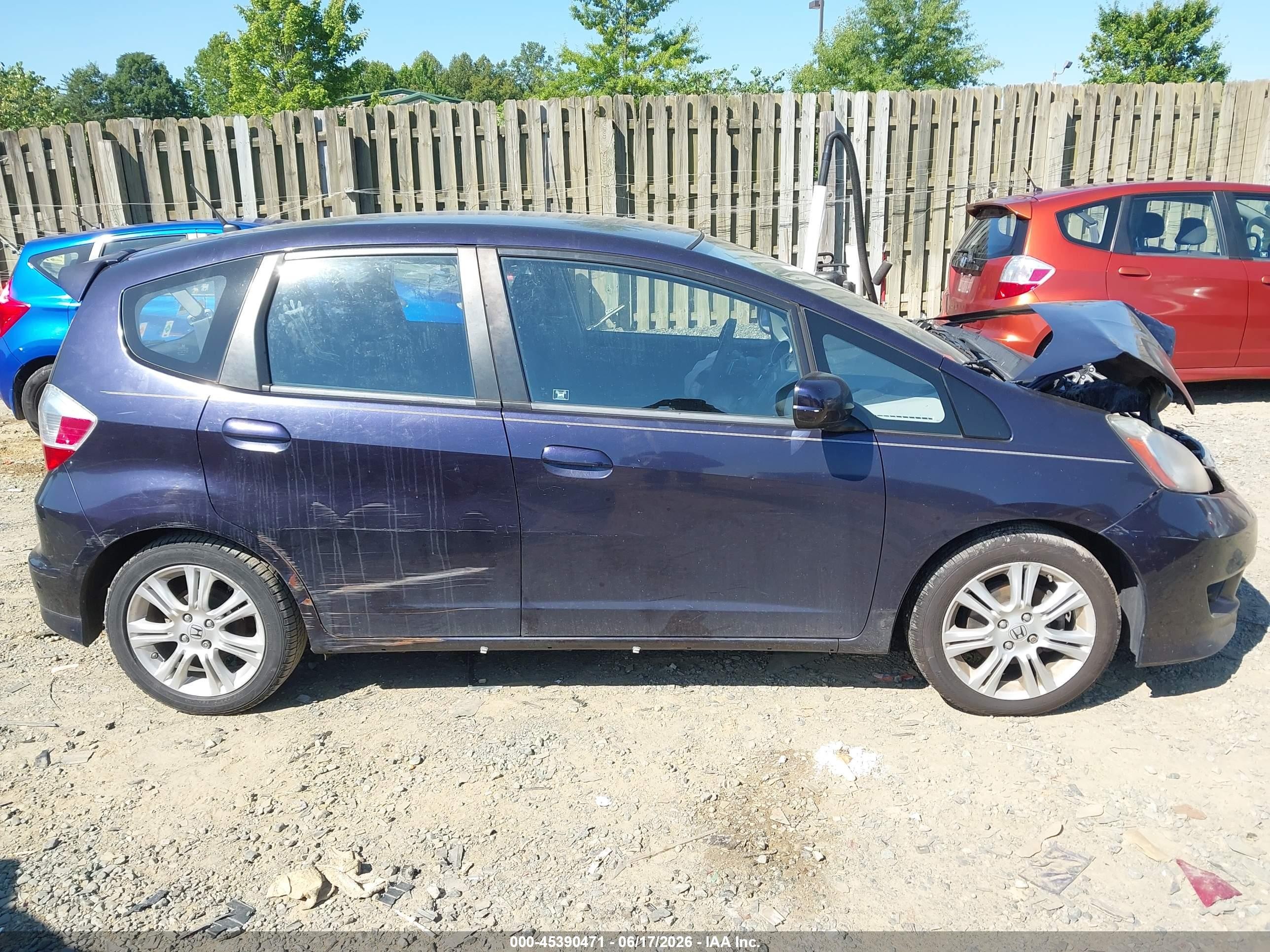 2010 Honda Fit Sport Navy vin: JHMGE8H41AC008287