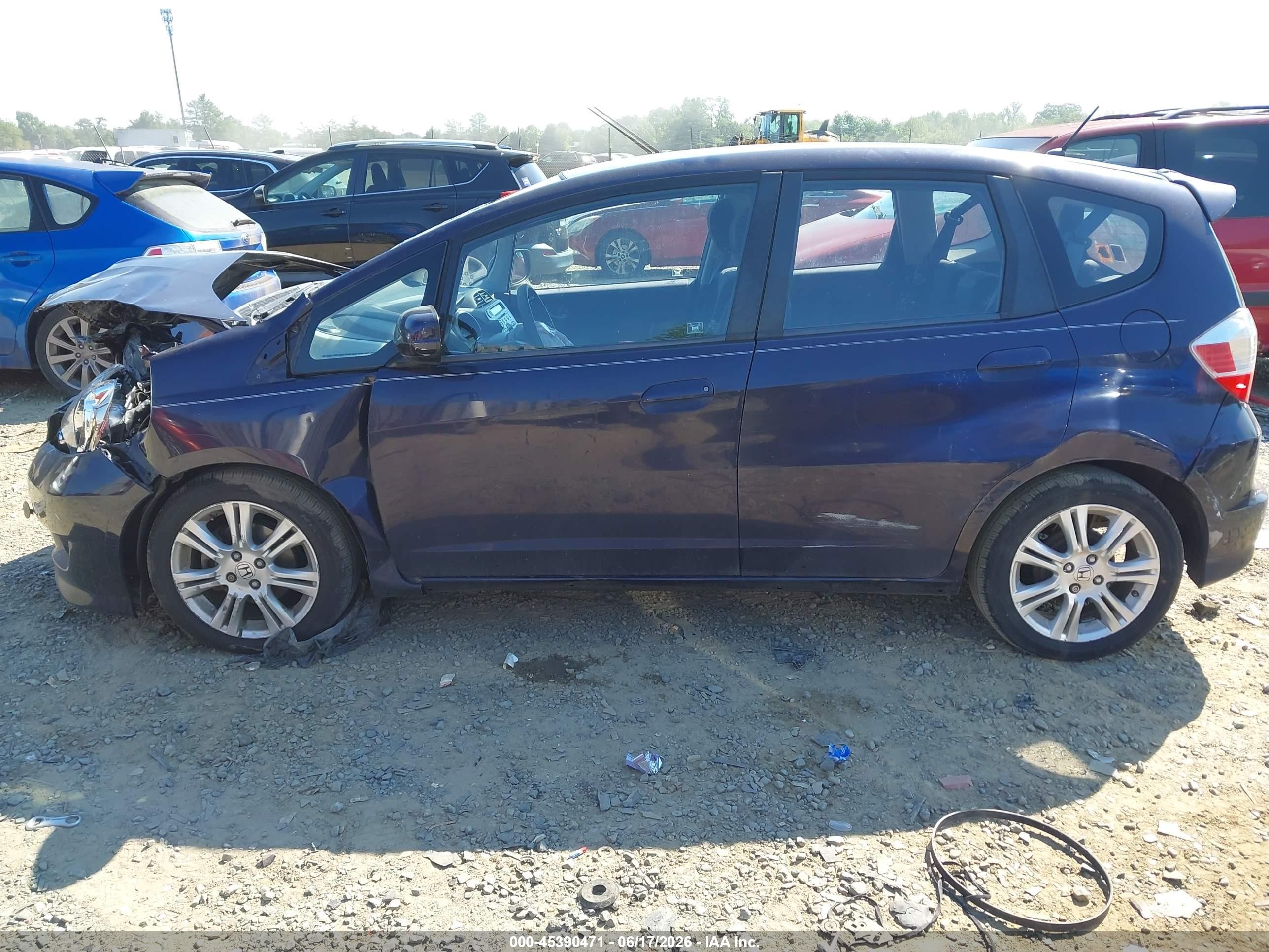 2010 Honda Fit Sport Navy vin: JHMGE8H41AC008287