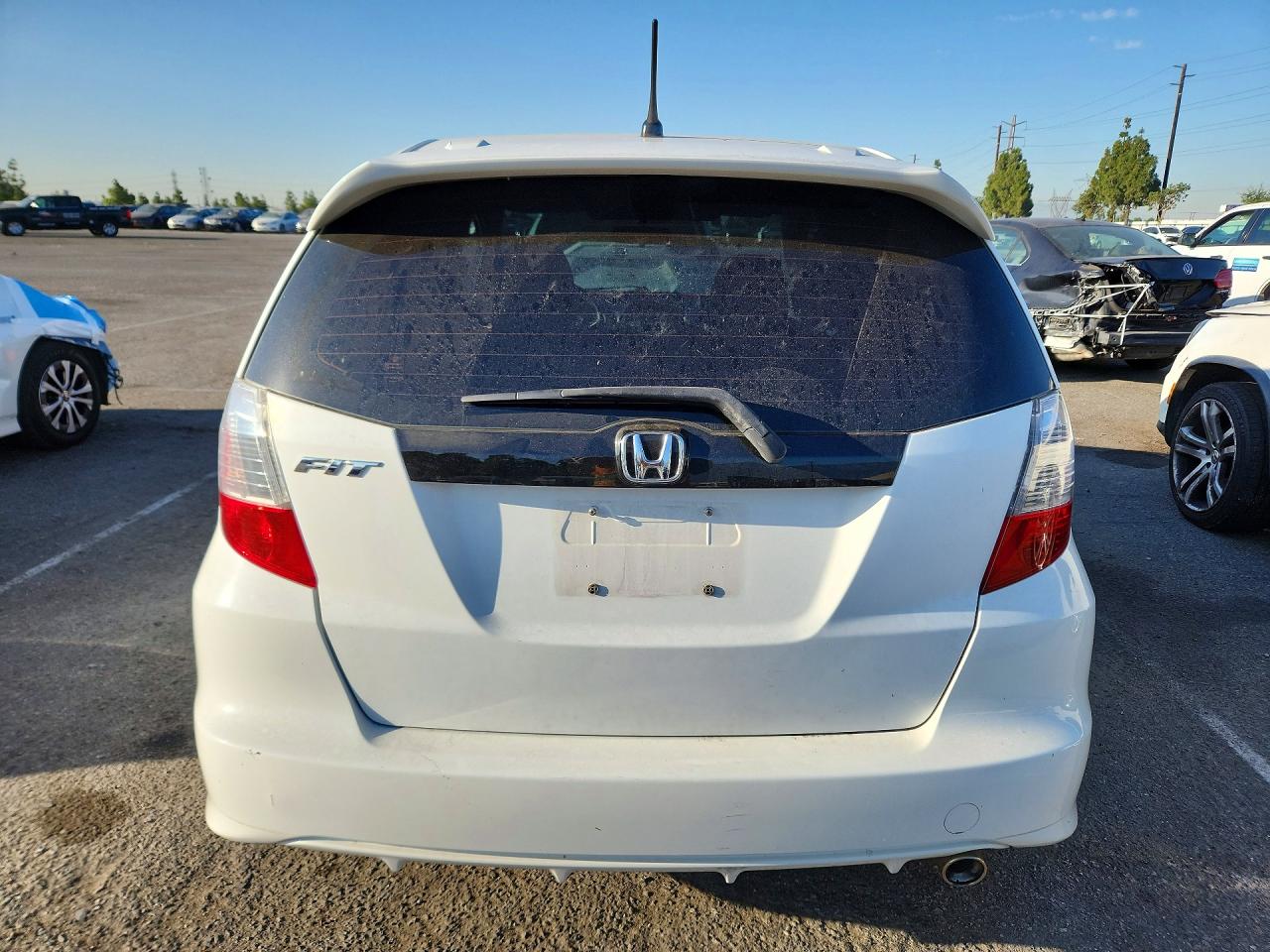 2010 Honda Fit Sport White vin: JHMGE8H41AC016745