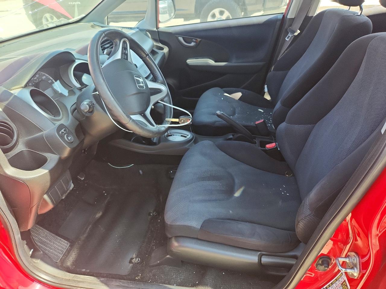 2010 Honda Fit Sport Red vin: JHMGE8H41AC017166