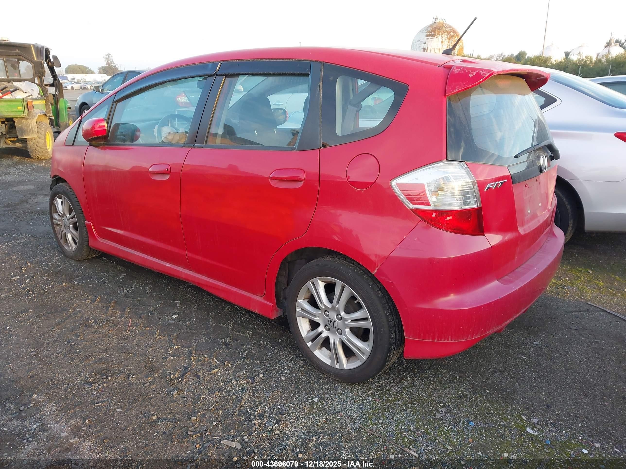 2010 Honda Fit Sport Red vin: JHMGE8H41AC029169
