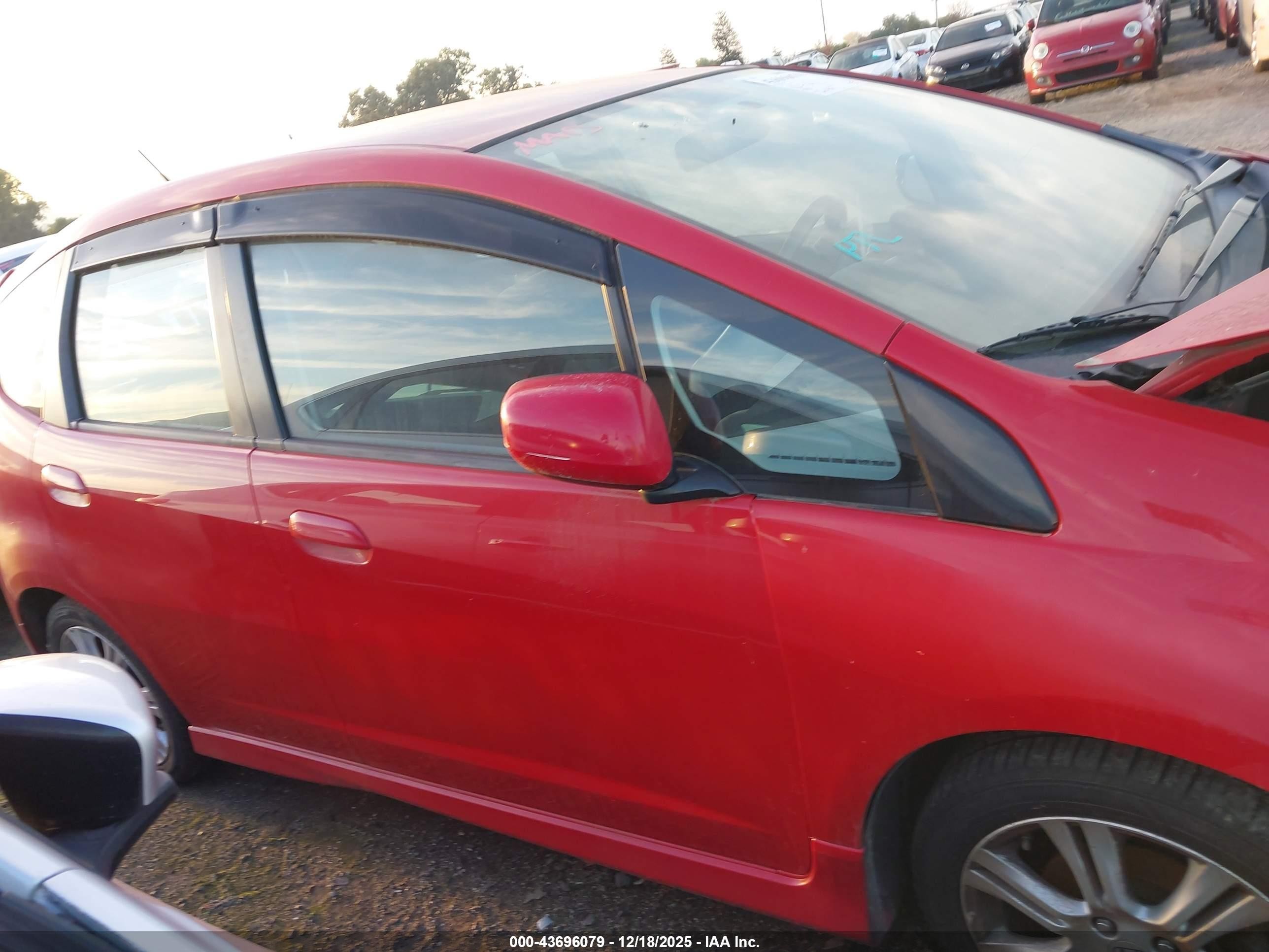 2010 Honda Fit Sport Red vin: JHMGE8H41AC029169