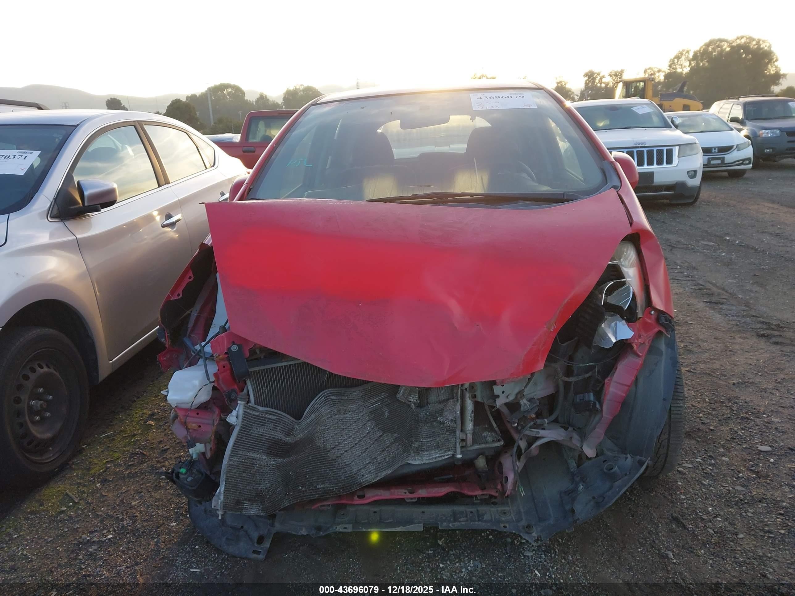 2010 Honda Fit Sport Red vin: JHMGE8H41AC029169
