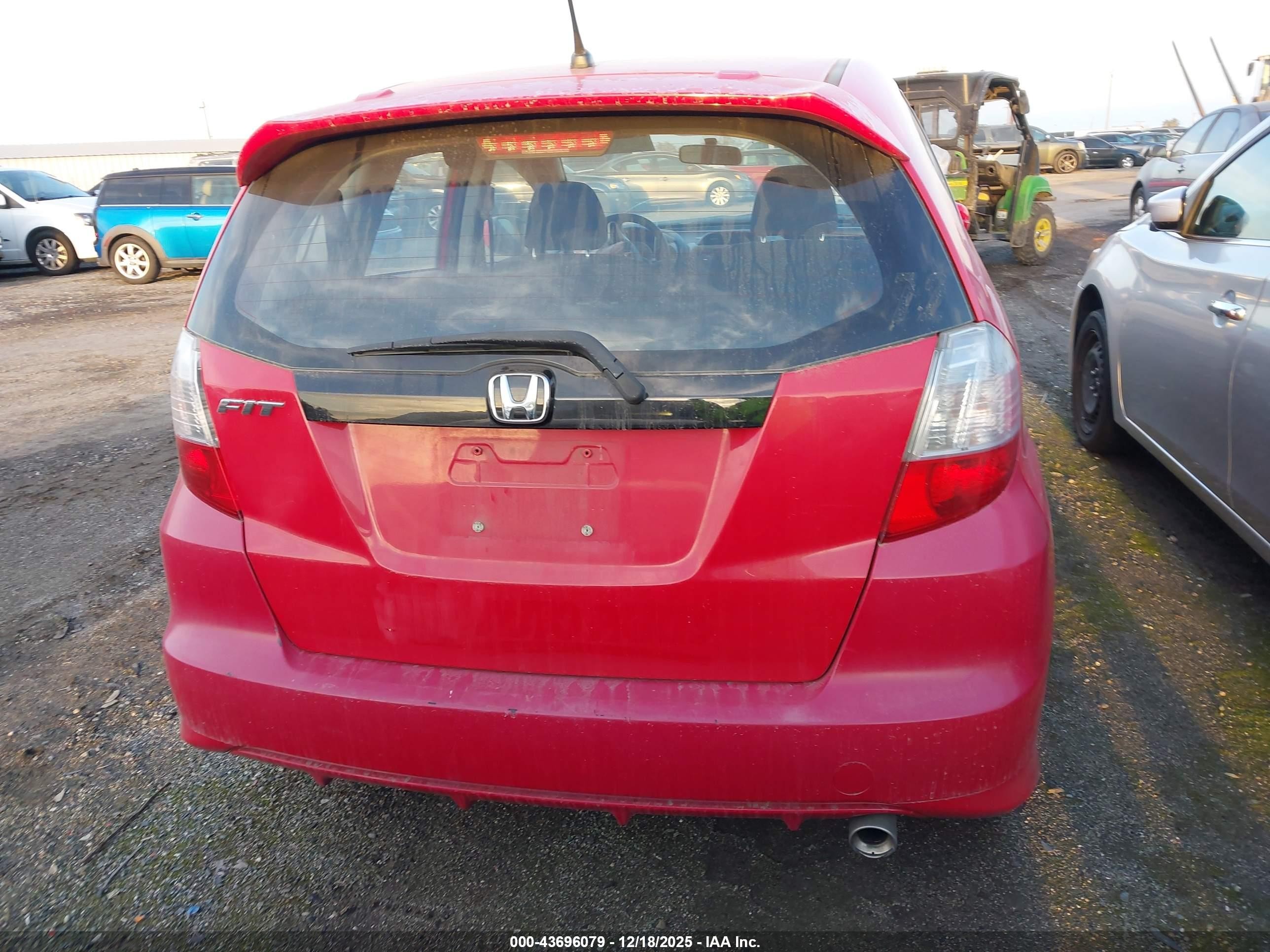 2010 Honda Fit Sport Red vin: JHMGE8H41AC029169