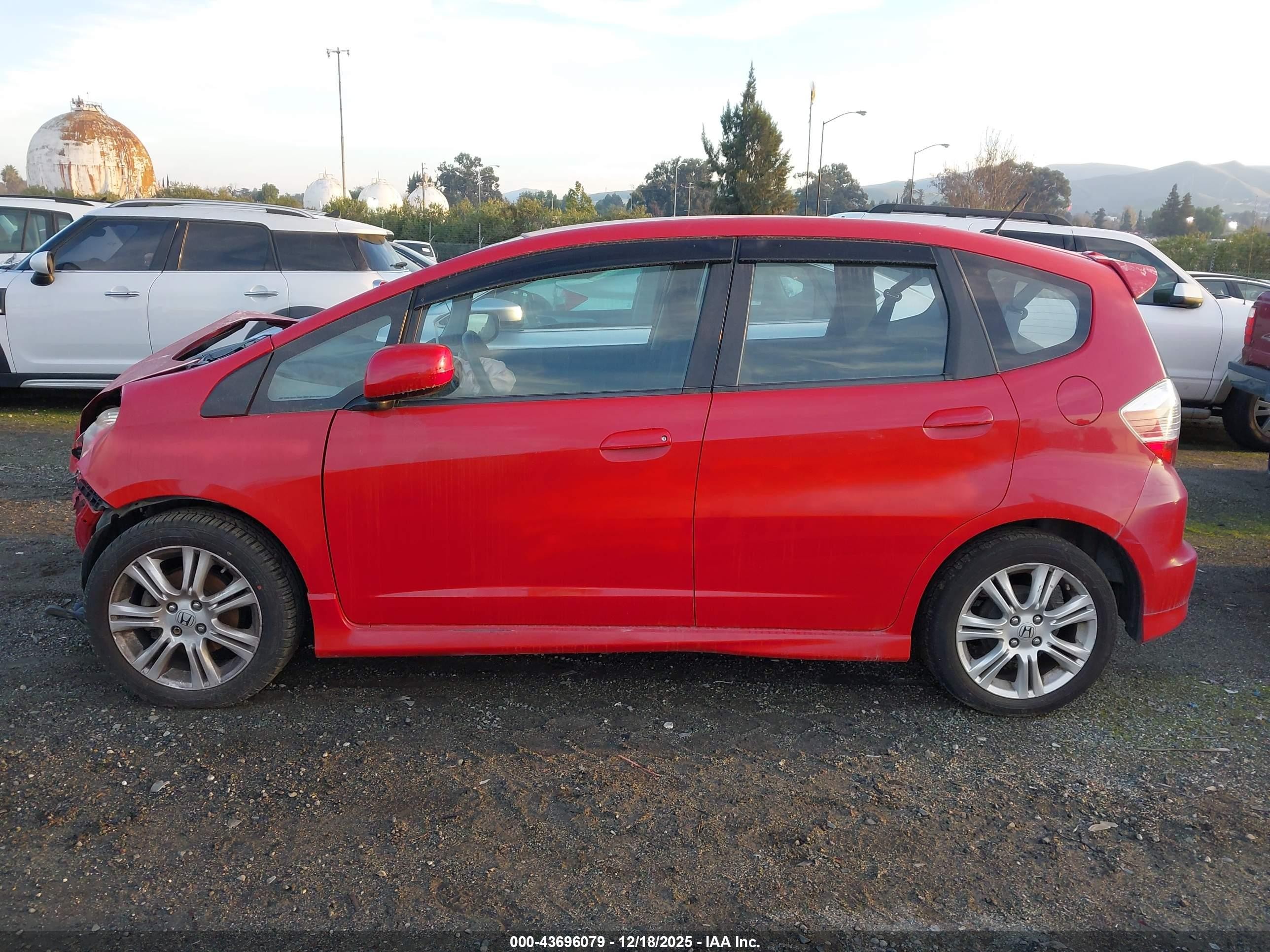 2010 Honda Fit Sport Red vin: JHMGE8H41AC029169