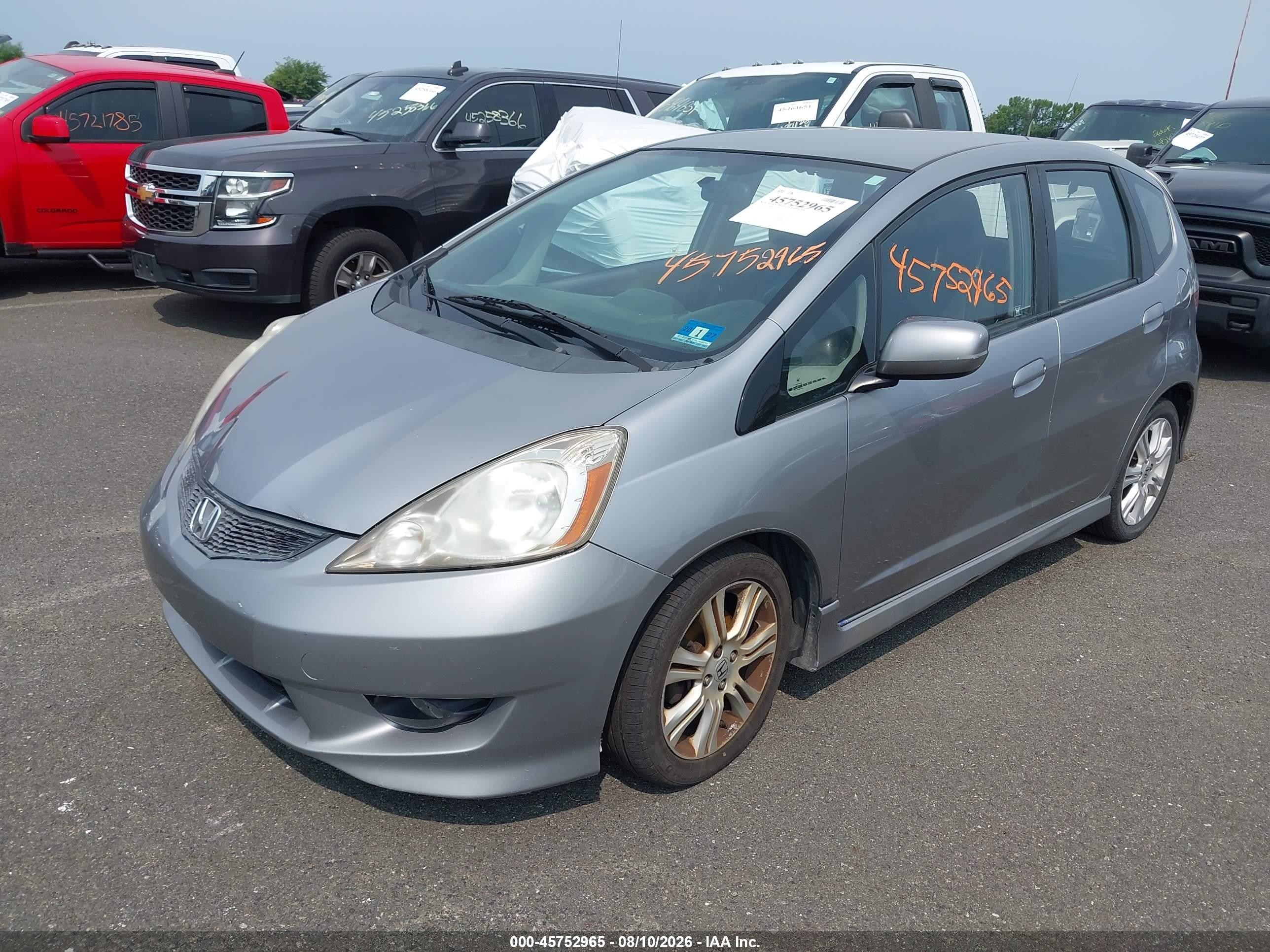 2010 Honda Fit Sport Silver vin: JHMGE8H41AC036428