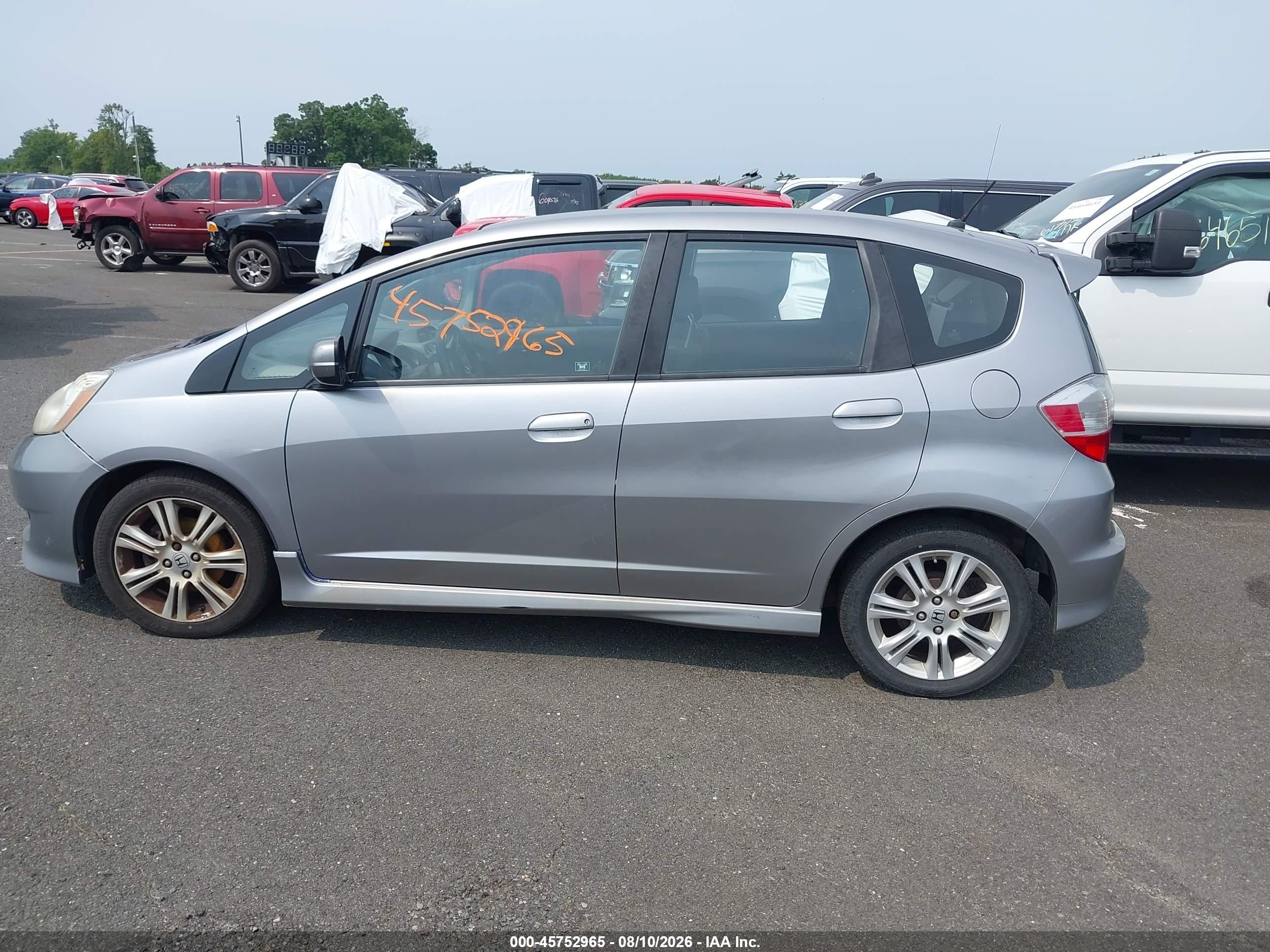 2010 Honda Fit Sport Silver vin: JHMGE8H41AC036428