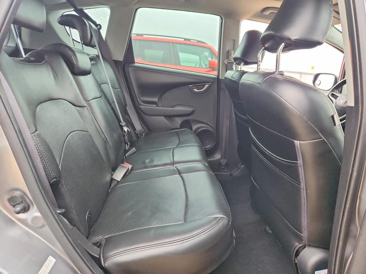 2010 Honda Fit Sport Silver vin: JHMGE8H41AS001023